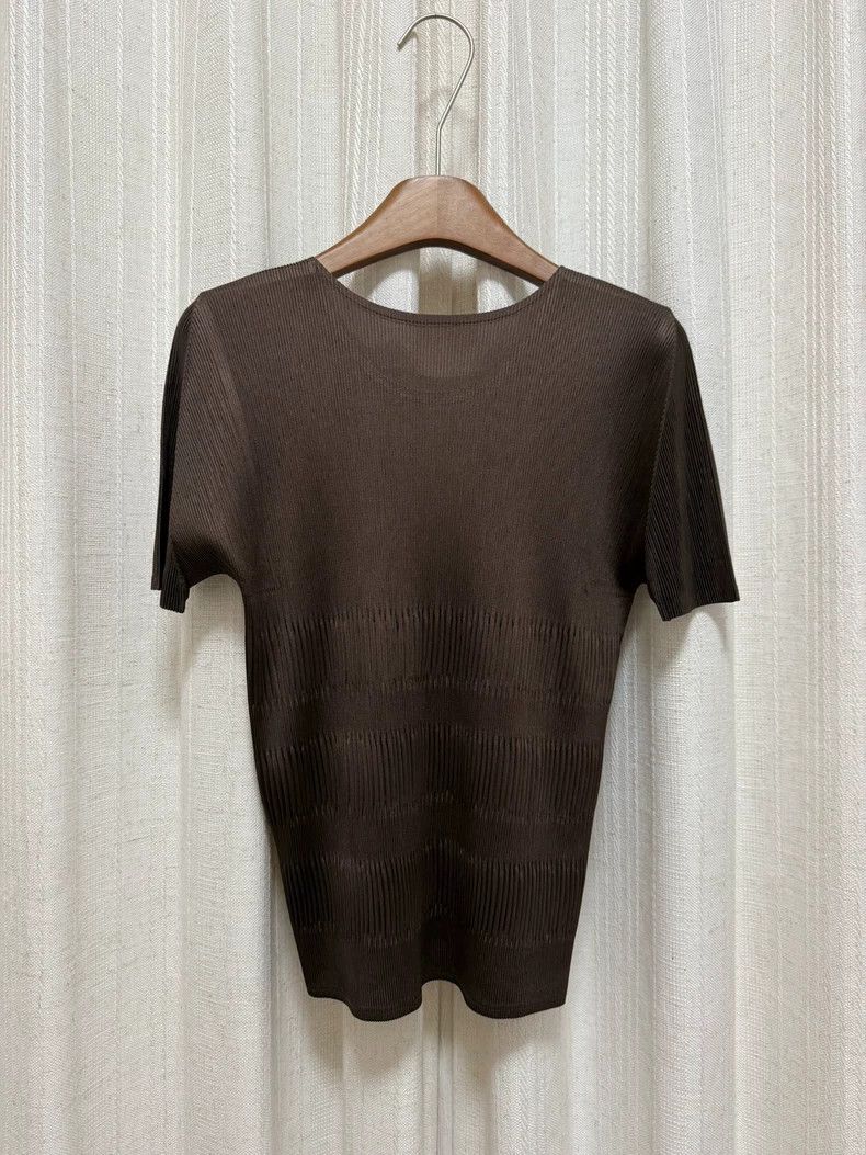 Issey Miyake Issey Miyake size:3 Rich coffee with short sleeves Size M / US 6-8 / IT 42-44 - 2 Thumbnail