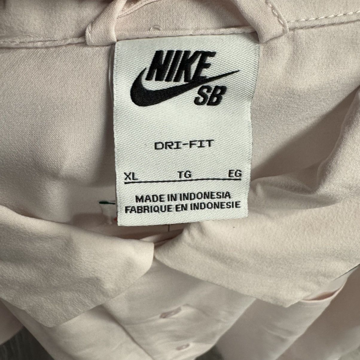 Nike Nike Sb Jarritos Button Up Shirt Pink XL Size US XL / EU 56 / 4 - 2 Thumbnail