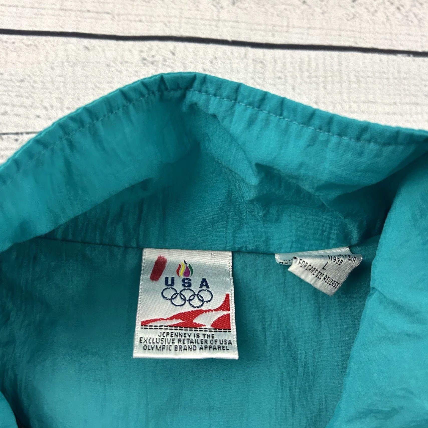 Vintage VINTAGE USA Olympic Windbreaker Jacket Womens L Black Full Zip Windbreaker Jacket Women L Black USA Olympics Full Zip Jacket Size L / US 10 / IT 46 - 2 Thumbnail