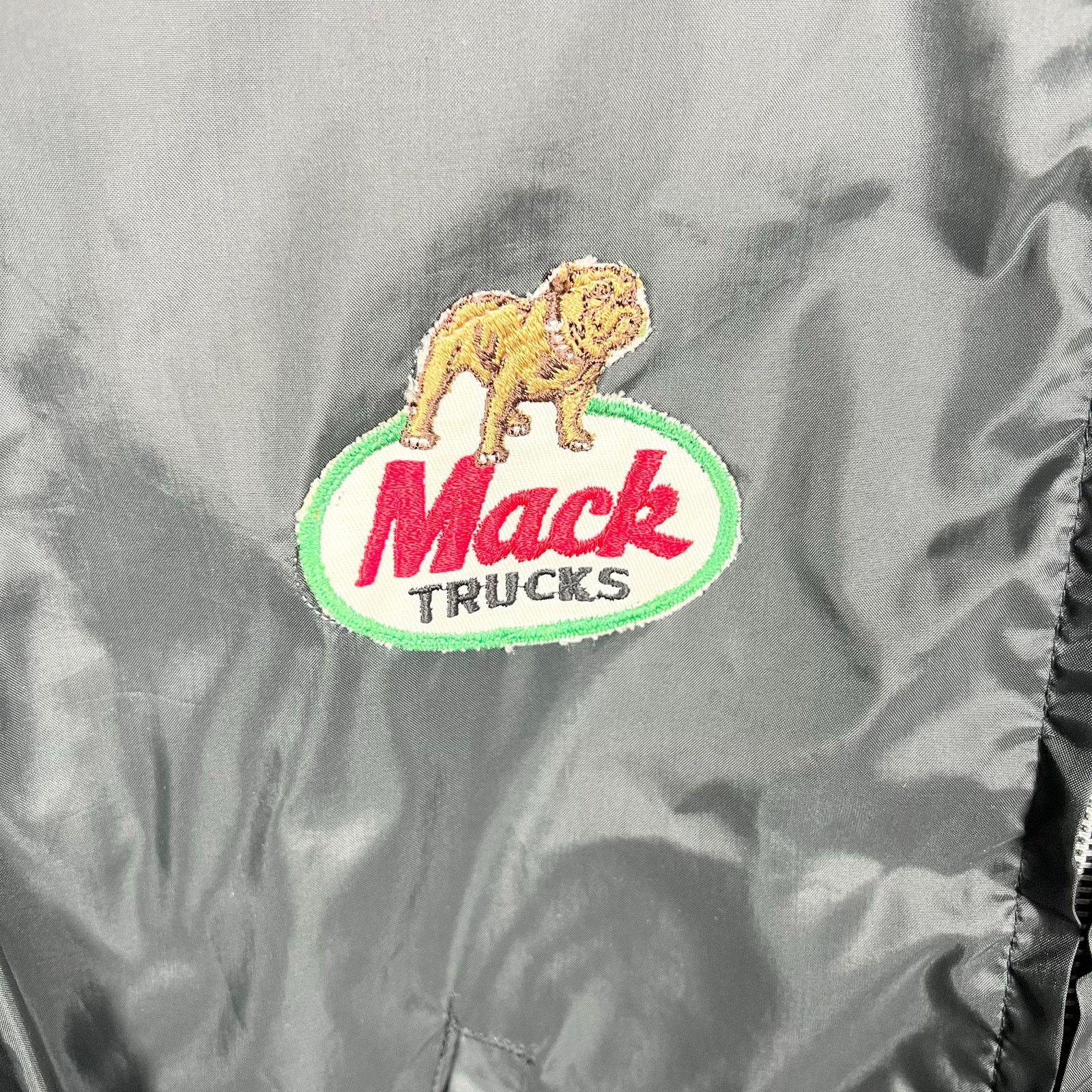 Unknown London Vintage 70's-80's Mack Trucks Black Zip Up Jacket Medium Size US M / EU 48-50 / 2 - 5 Thumbnail