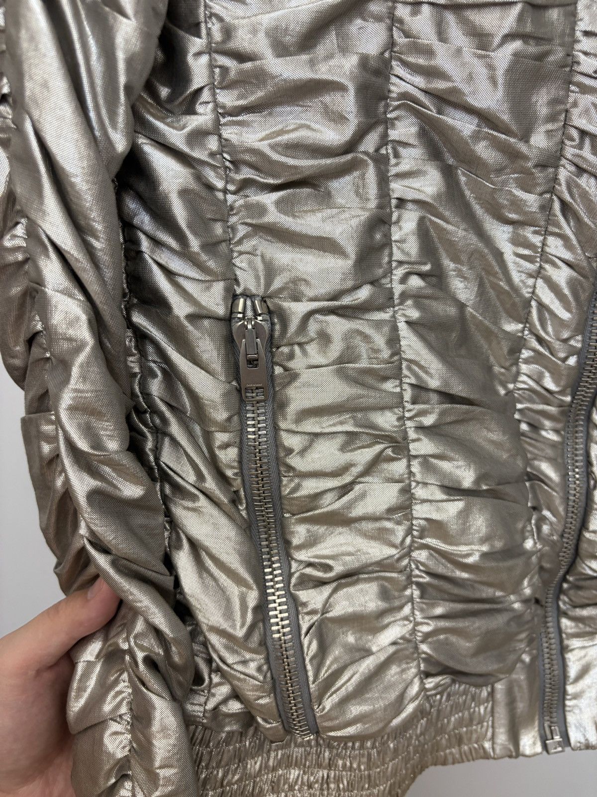 Dior Dior 07Ss Show Style Laser Silver Enamel Pleated Thin Jacket Size US S / EU 44-46 / 1 - 6 Thumbnail