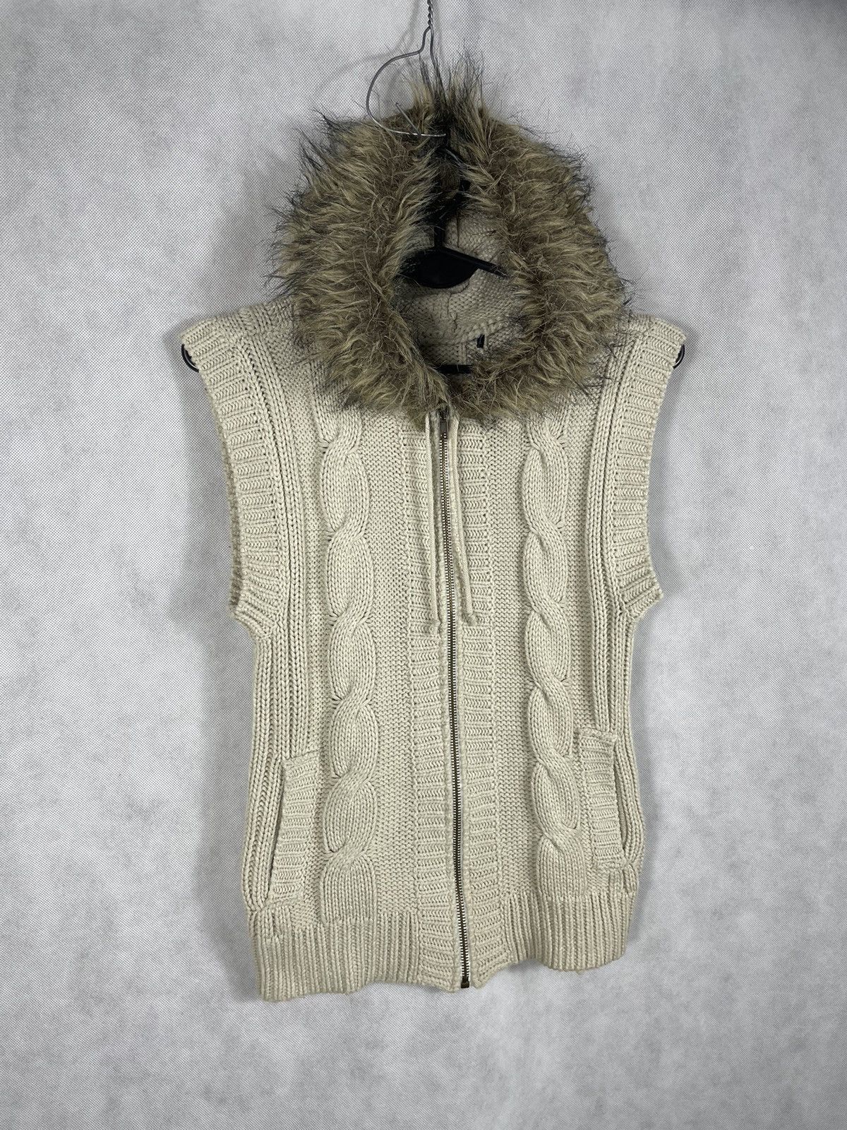 If Six Was Nine × Japanese Brand × Le Grande Bleu (L.G.B.) Vintage cable vest fur sleeveless sweater hoodie jumper zip Size US S / EU 44-46 / 1 - 3 Thumbnail