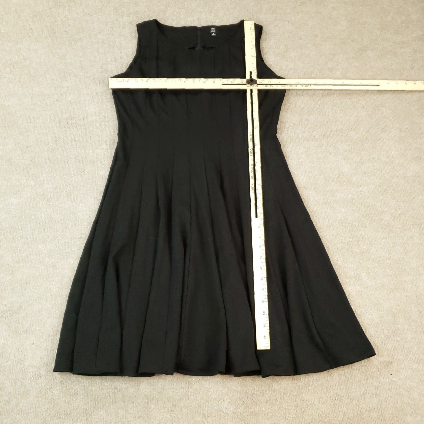 Saks Fifth Avenue Dress Womens Size 12 Black Fit & Flare Pleated Sleeveless  Knee Length Casual