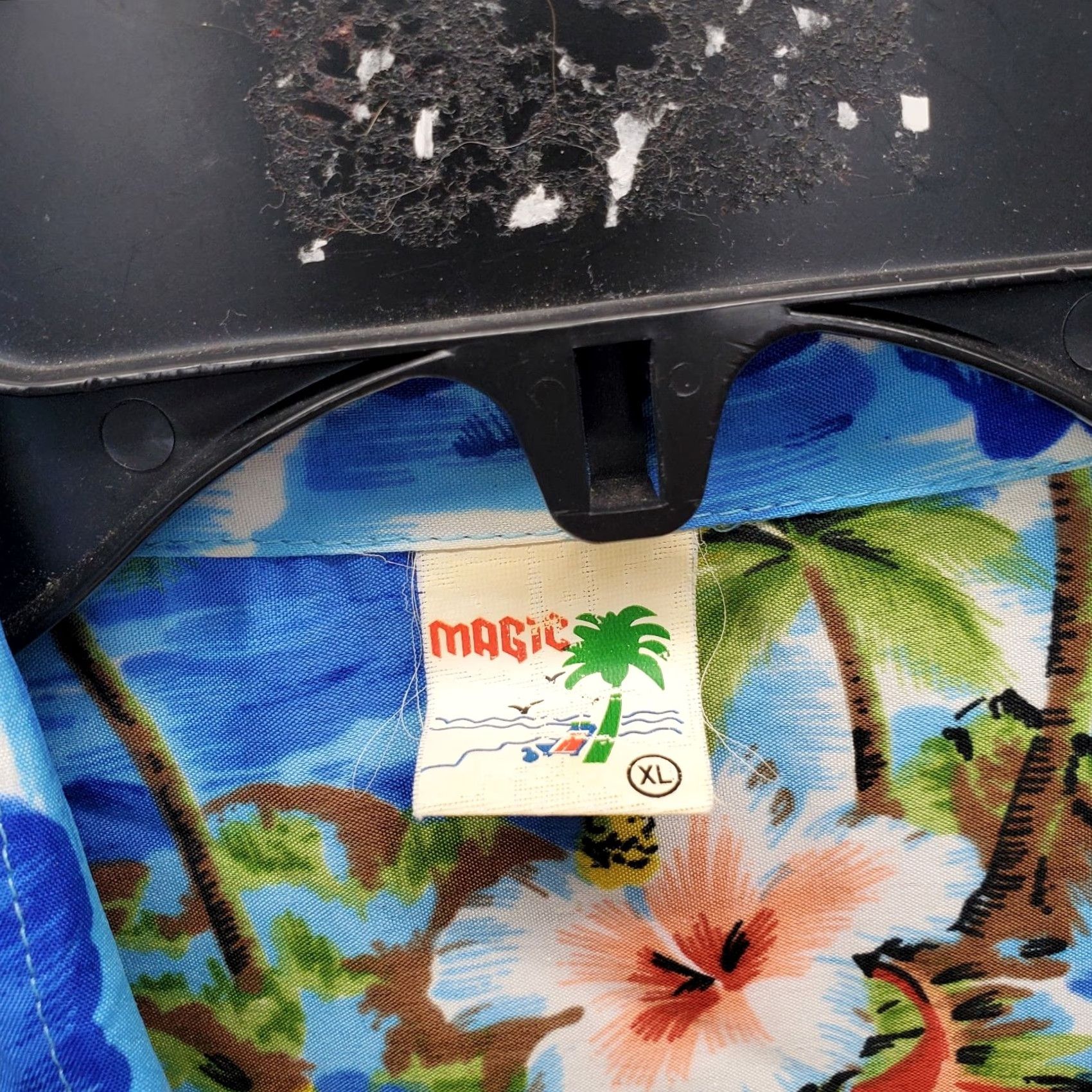 Vintage Magics Hawaiian Shirt Mens XL Multi Tropical Print Short Sleeve Button-Up EUC Size US XL / EU 56 / 4 - 5 Thumbnail