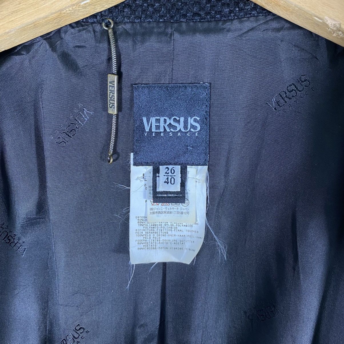 Versace × Versus Versace Vintage Versus Versace Fur Collar Long Button Jacket Size S / US 4 / IT 40 - 10 Thumbnail