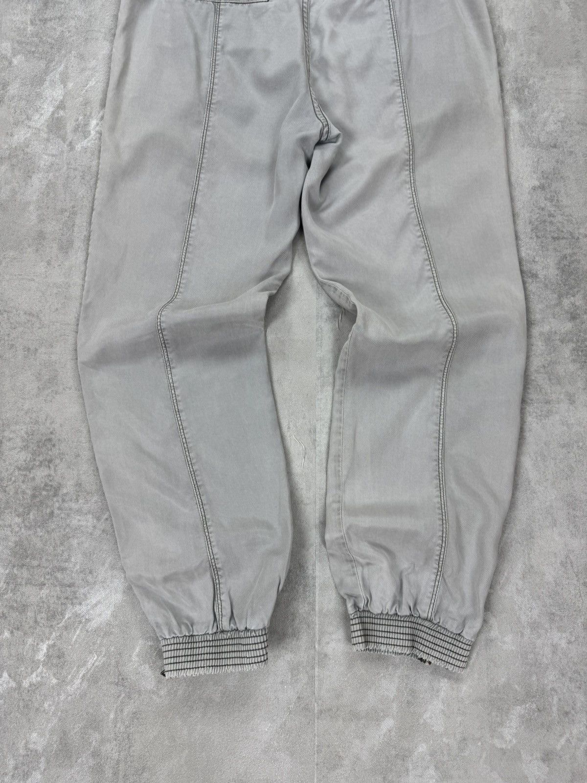 7 For All Mankind For All Mankind Joggers Pants Lyocell Washed Grey size 32 Size 28" / US 6 / IT 42 - 17 Thumbnail