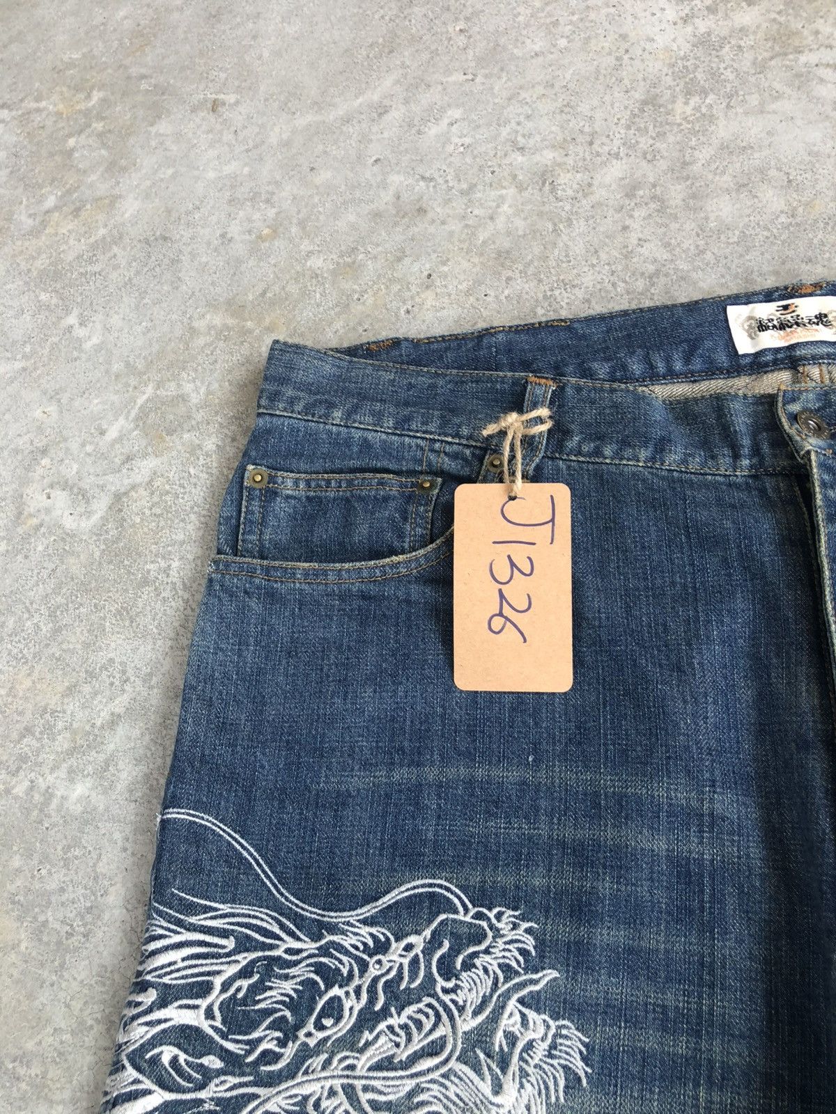 Karakuri Tamashii Karakuri Tamashii Embroidered Jeans Distressed Deni Size US 38 / EU 54 - 16 Thumbnail