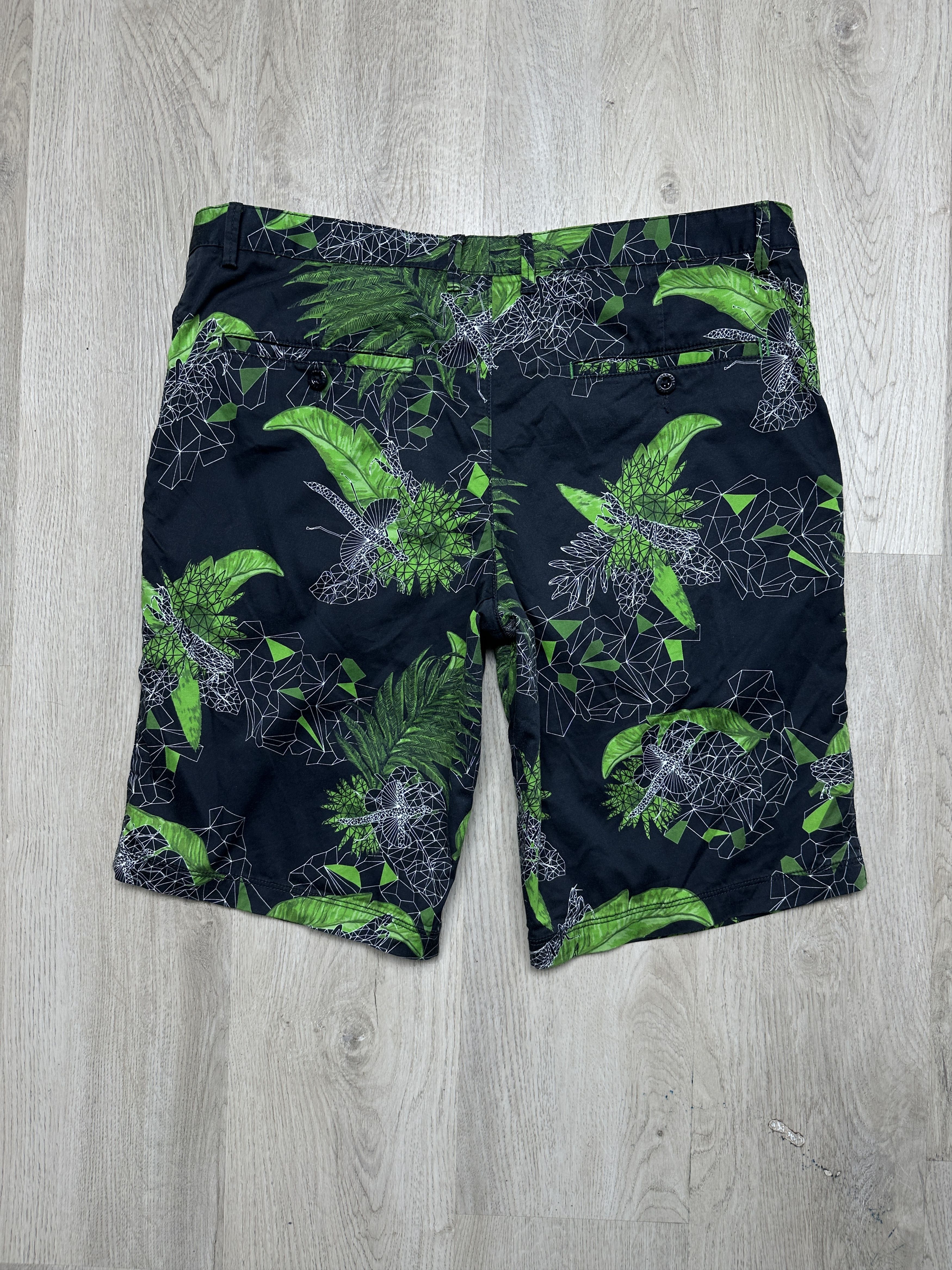 Hugo Boss Hugo Boss Vintage Mens Floral Print Chino Shorts Size US 36 / EU 52 - 7 Thumbnail