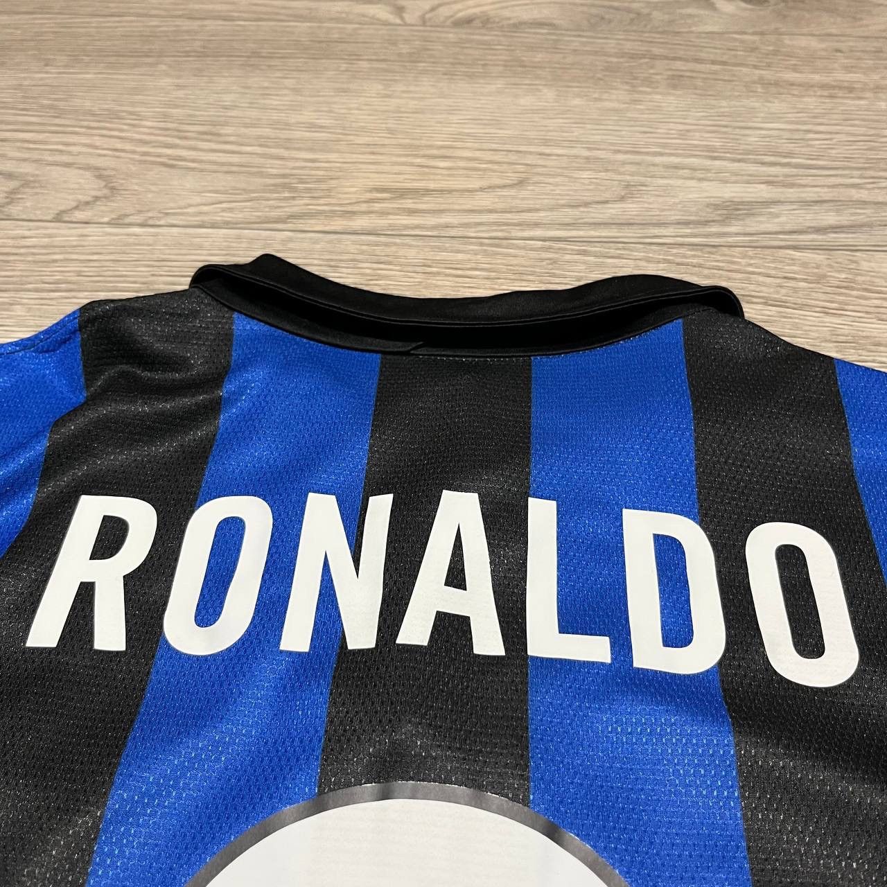Nike Ronaldo Inter Milan 1999 2000 Nike Soccer Jersey Size US S / EU 44-46 / 1 - 11 Thumbnail