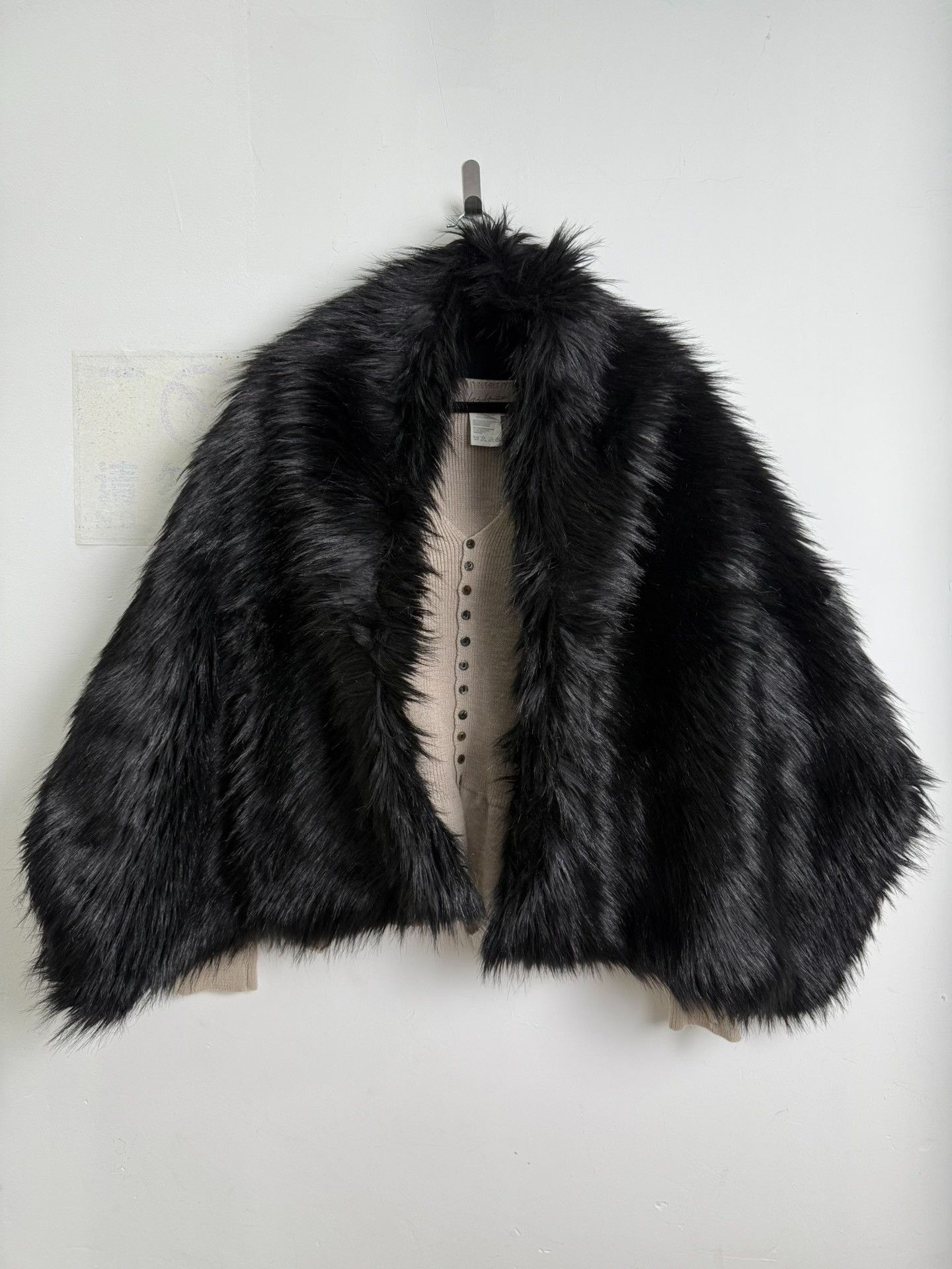 Dries Van Noten oversized black faux fur shawl Size ONE SIZE - 1 Thumbnail