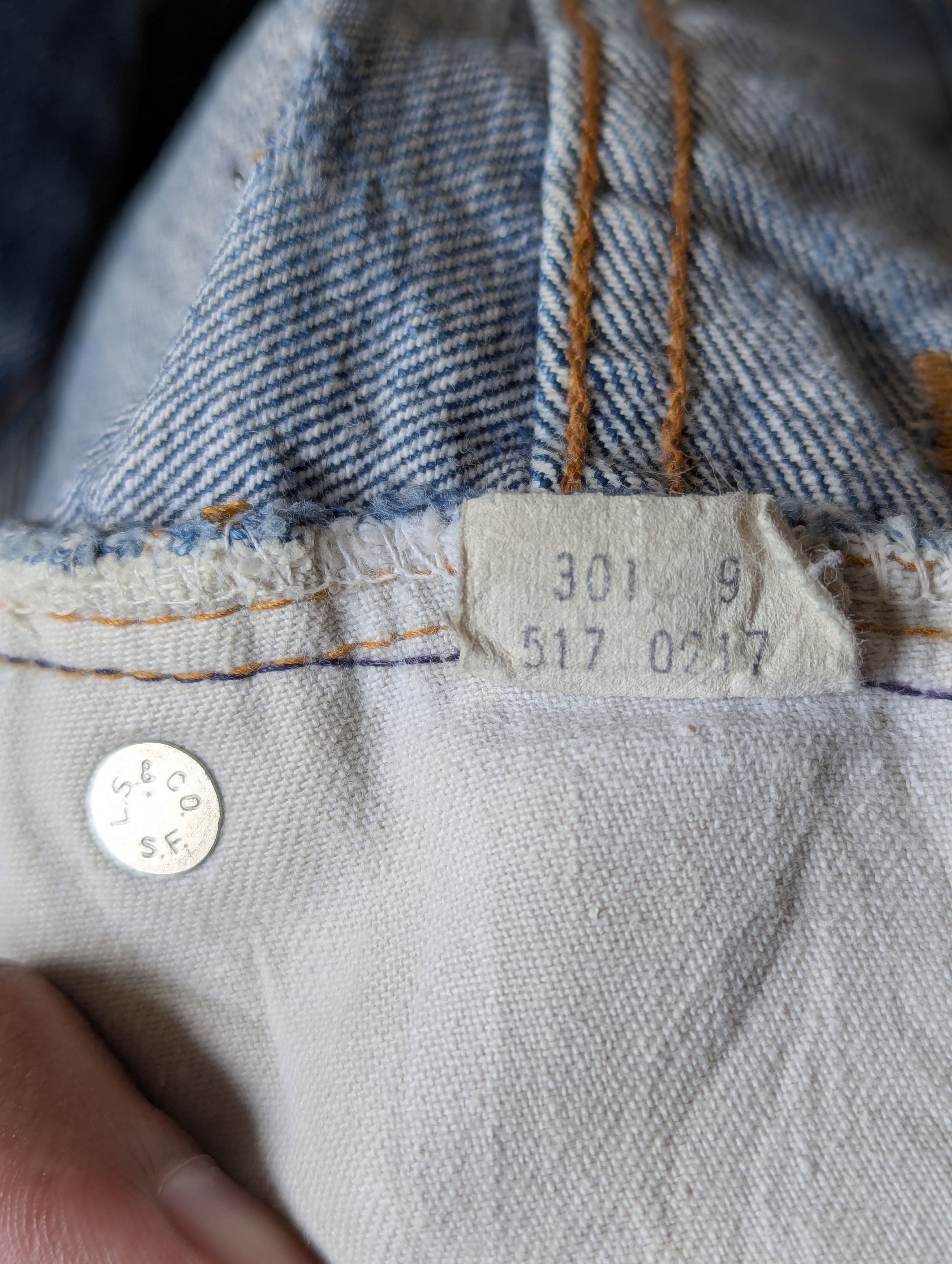 Levi's DISTRESSED 70/80s LEVIS 517 ZIP TALON 42 BUTTON NO 2 RED TAB Size US 34 / EU 50 - 17 Thumbnail