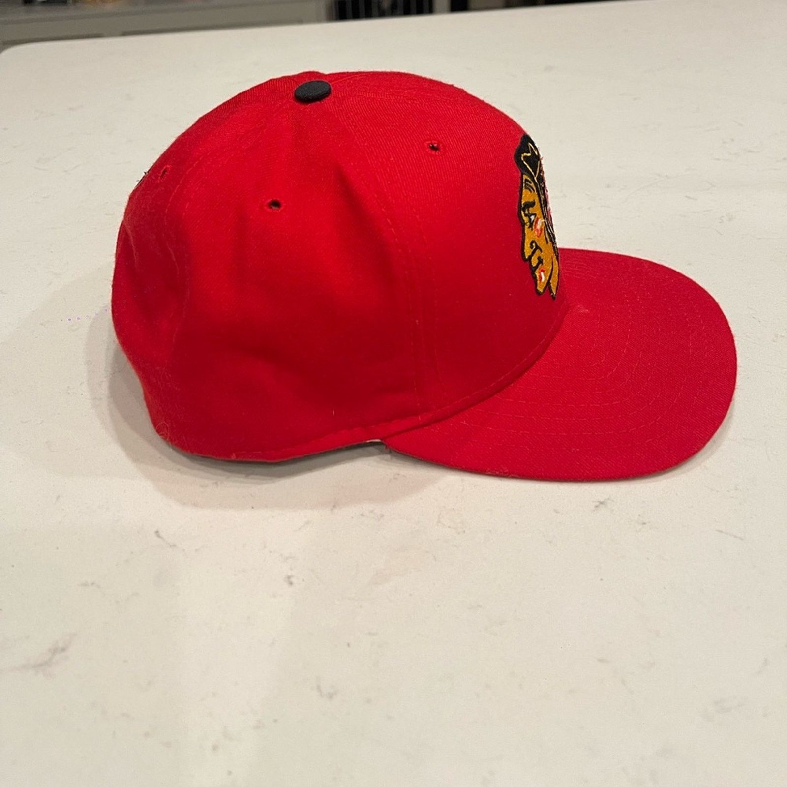 NHL Vintage Chicago Blackhawks Hat Cap Strap Back Red NHL Hockey Size ONE SIZE - 3 Thumbnail