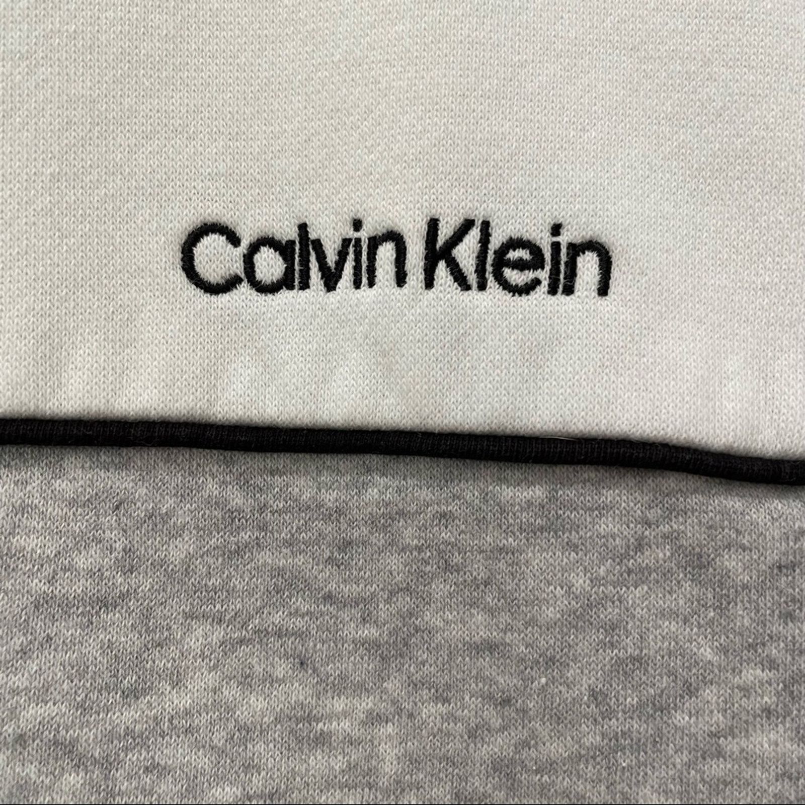 Calvin Klein Calvin Klein Sweatshirt L Size US L / EU 52-54 / 3 - 5 Thumbnail