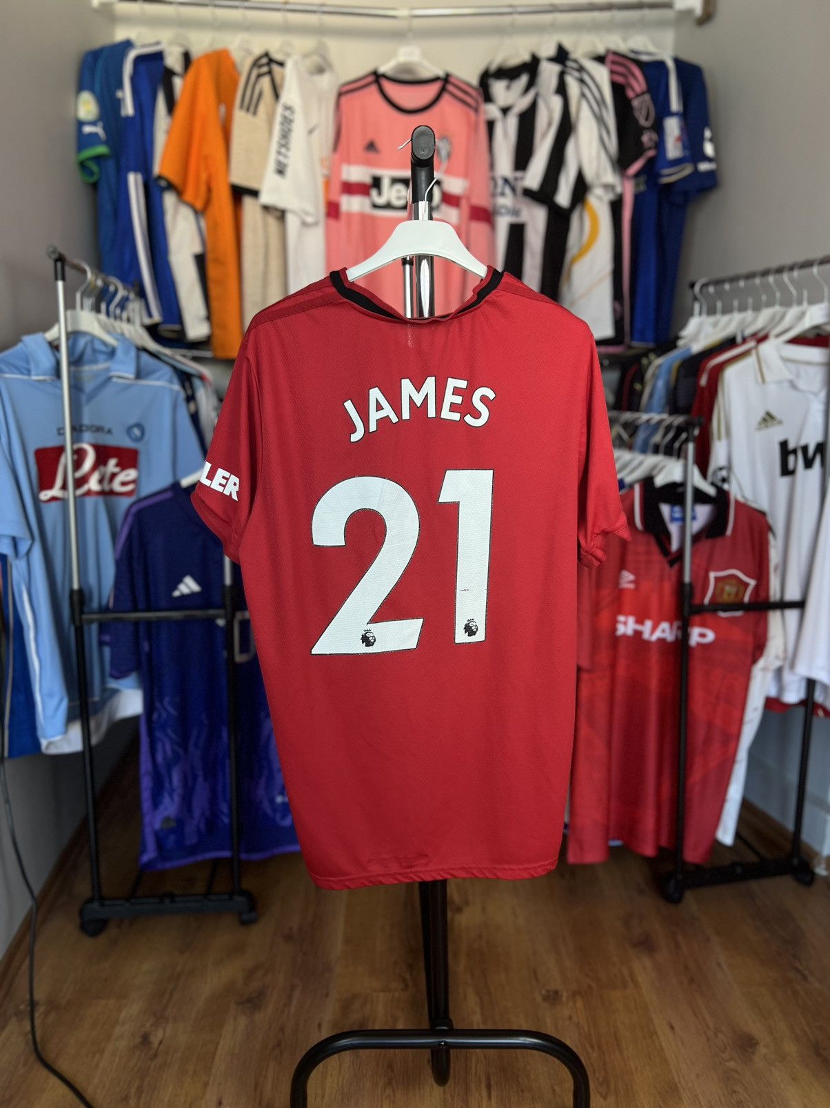 Adidas Soccer Jersey Adidas Manchester United 2019/20 James #21 Size US M / EU 48-50 / 2 - 1 Thumbnail