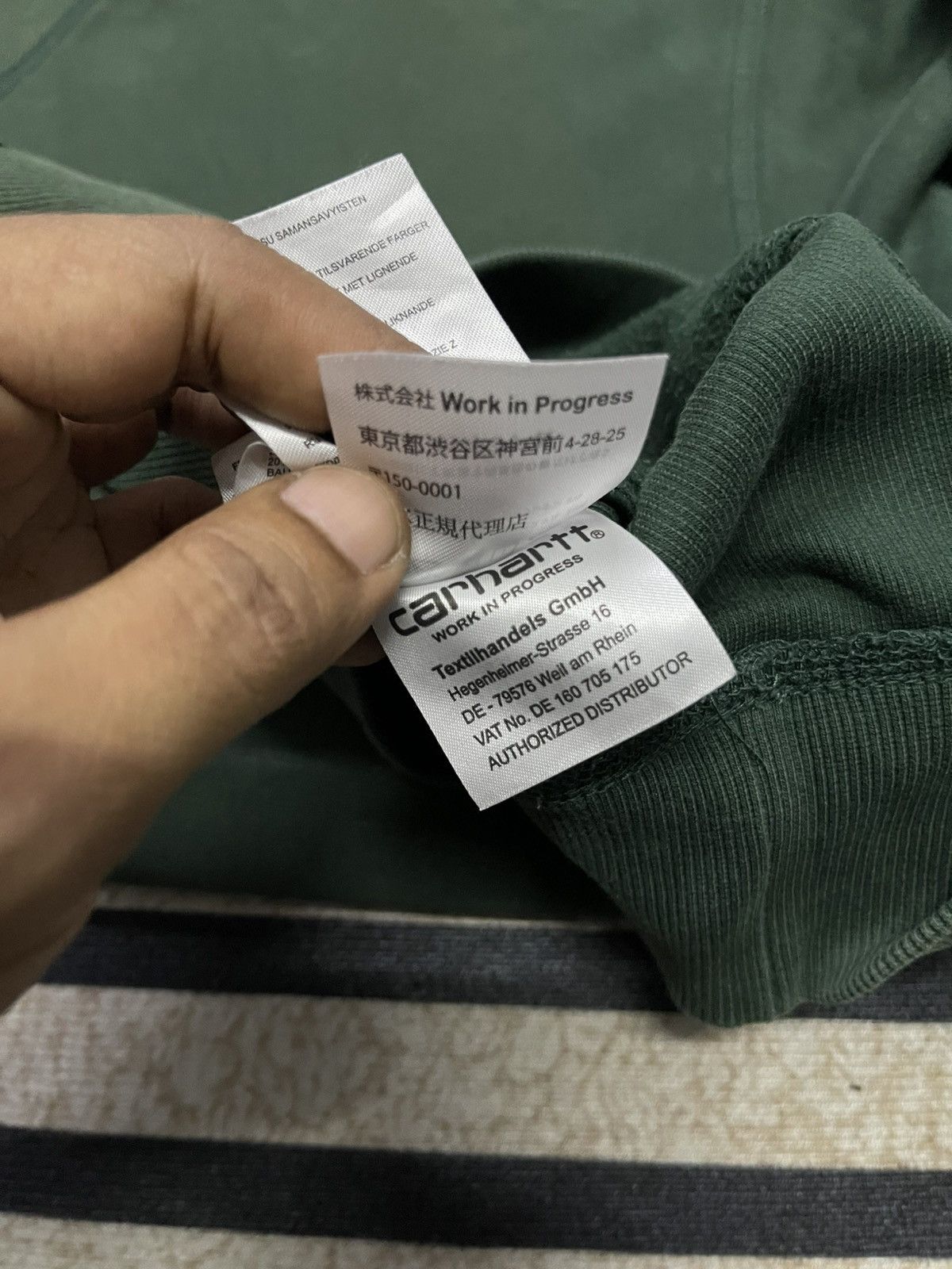 Carhartt Wip 2000s CARHARTT WIP SUN FADED SWEATSHIRT SMALL LOGO Size US L / EU 52-54 / 3 - 19 Thumbnail