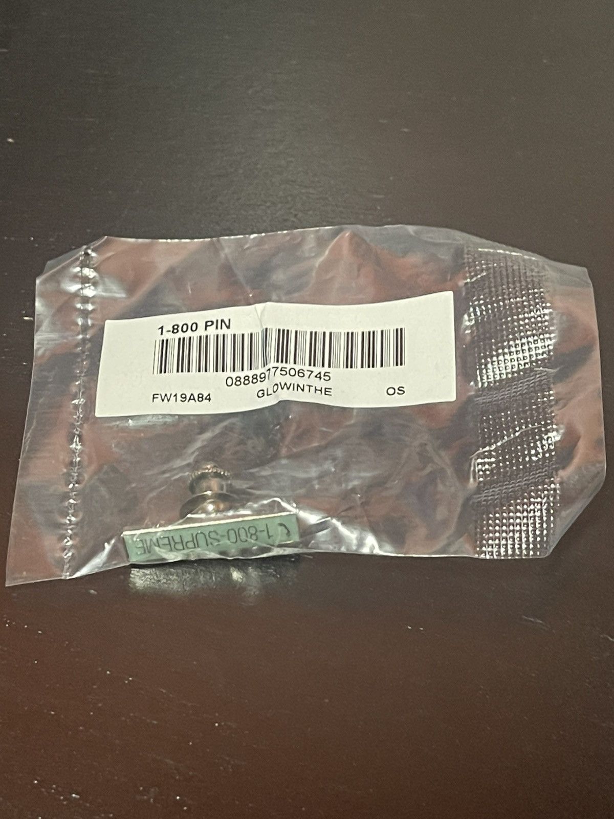 Supreme Supreme 1-800 Glow In The Dark Pin Size ONE SIZE - 3 Thumbnail