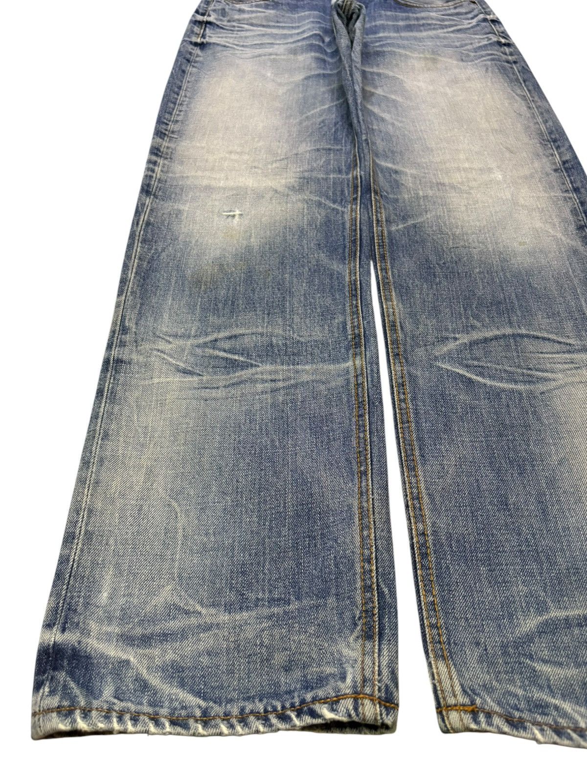 Japanese Brand Vintage Japanese Brand Faded Wash Loose Jeans Size US 30 / EU 46 - 6 Thumbnail