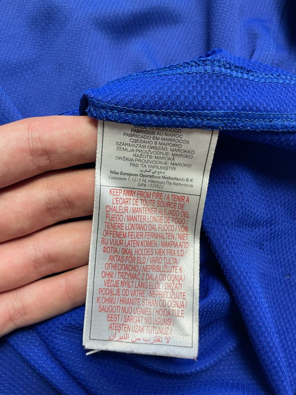 Nike × Vintage Vintage Nike Manchester United soccer jersey size Xs blue Size US XS / EU 42 / 0 - 4 Thumbnail