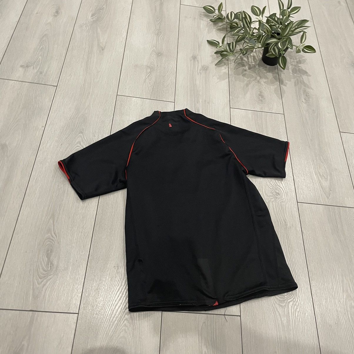 Nike Manchester United AIG 90s Nike soccer jersey tee shirt black Size US XS / EU 42 / 0 - 8 Thumbnail