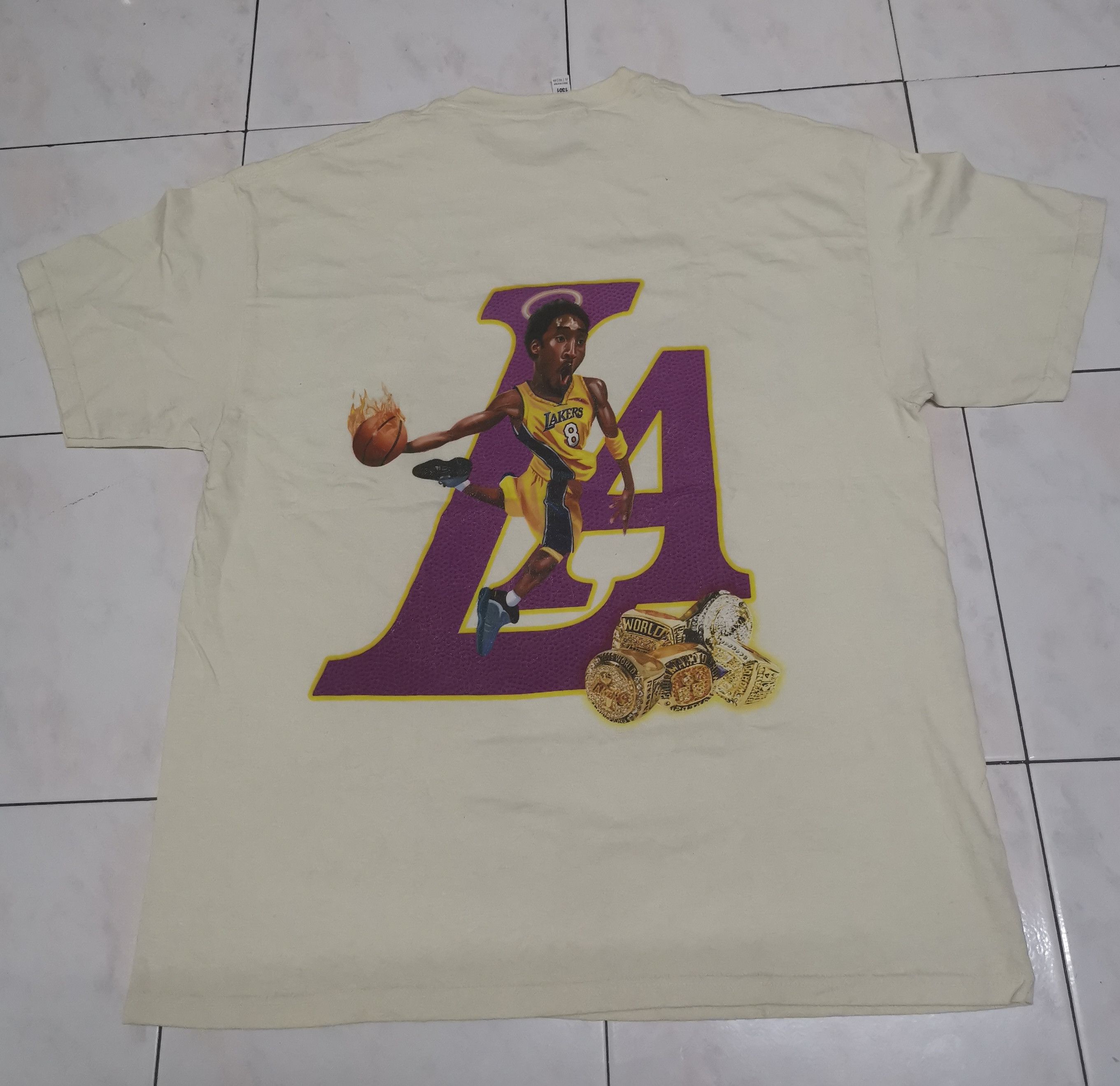 NBA × Nike Kobe bryant face nice backhit lakers tee Size US XL / EU 56 / 4 - 2 Thumbnail