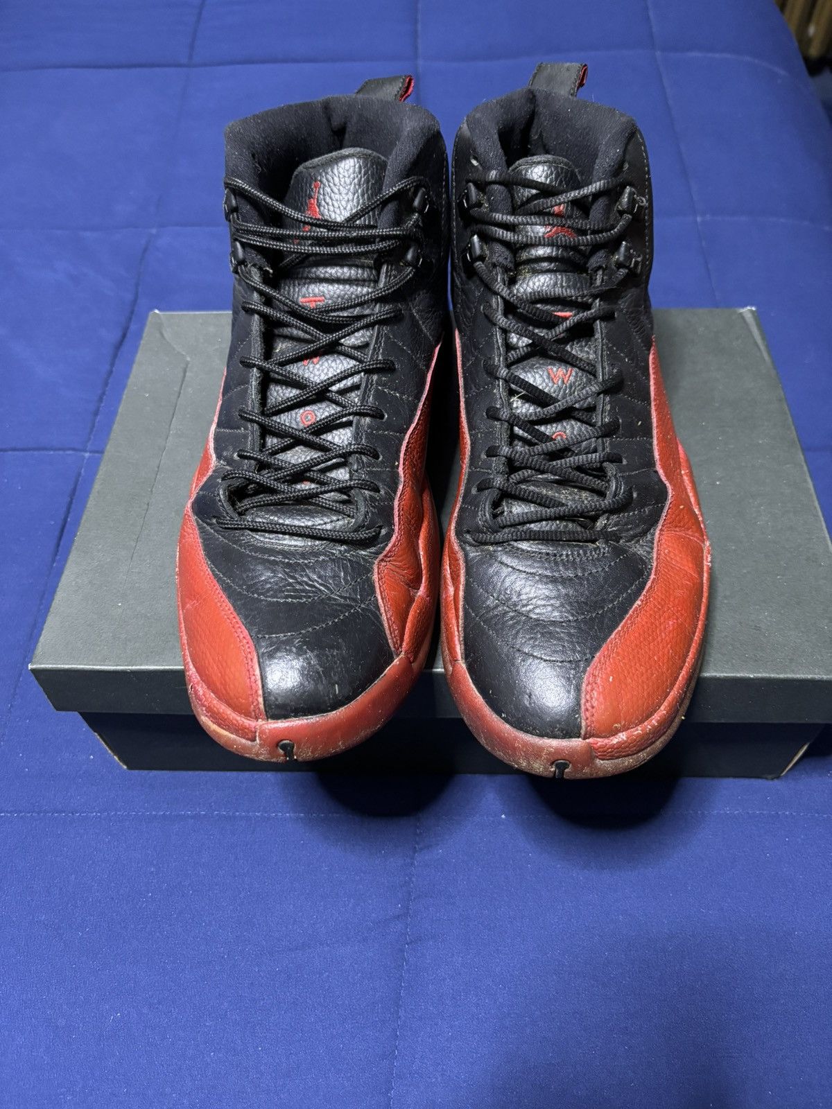 Jordan Brand Jordan 12 Retro Flu Game 2016 Size 11 Size US 11 / EU 44 - 1 Thumbnail