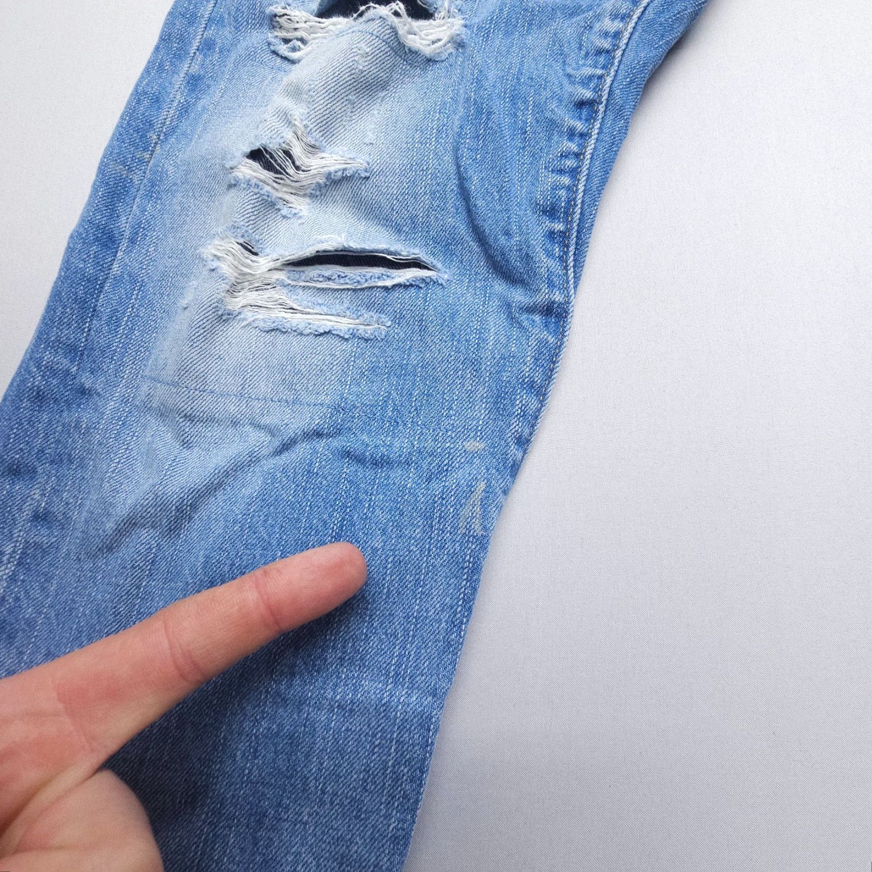 American Eagle Outfitters VINTAGE American Eagle Outfitters Slim Distressed Jeans Mens 30 x 30 Blue 100% Cotton Denim Size US 30 / EU 46 - 5 Thumbnail