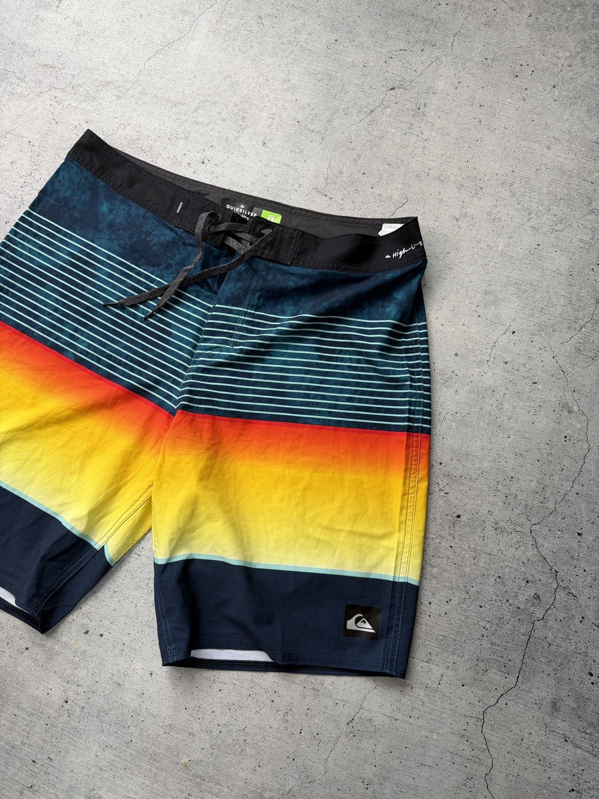 Quiksilver VINTAGE BIG LOGO QUIKSILVER SHORTS Size US 34 / EU 50 - 2 Thumbnail