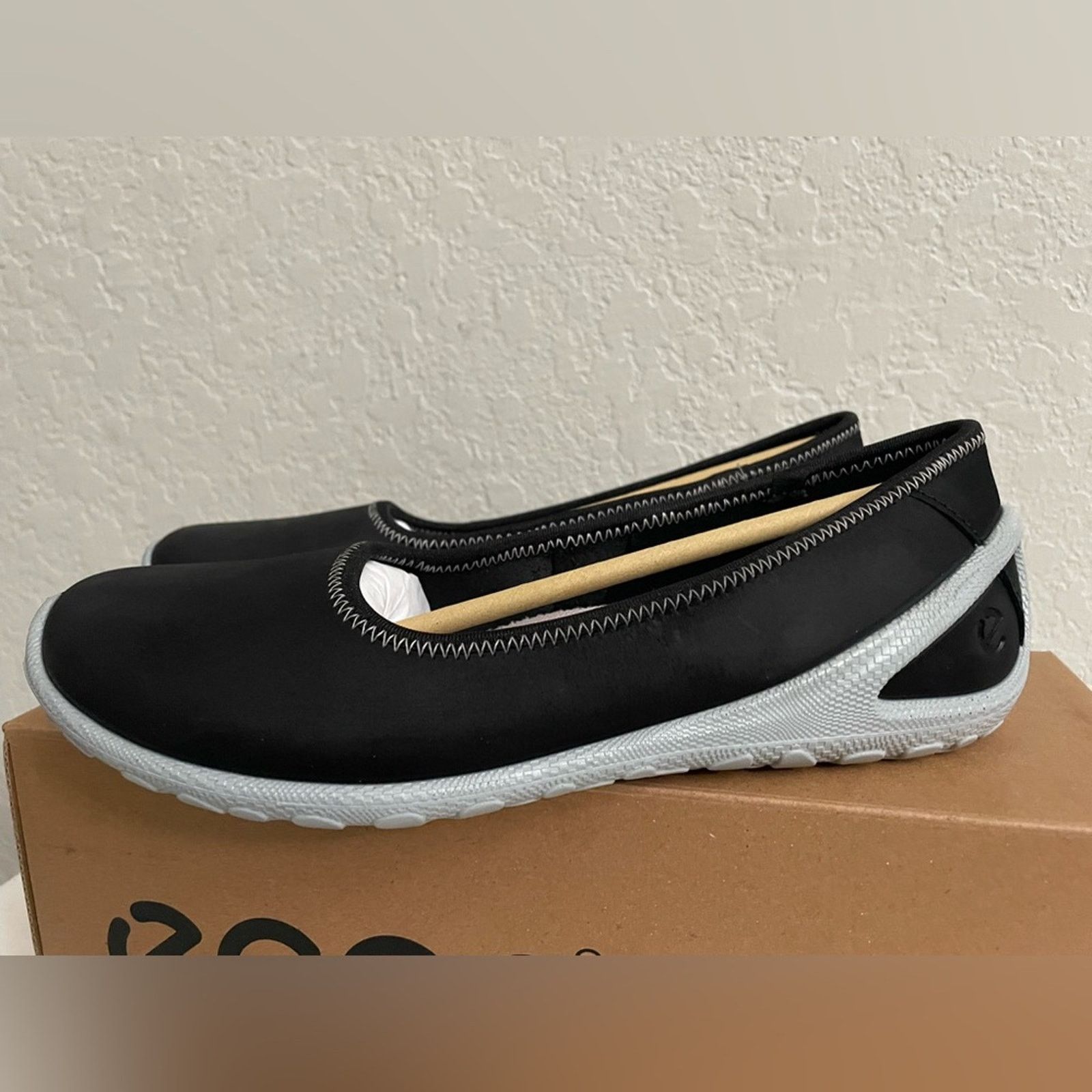 Ecco ECCO Womens Biom Lite Skimmer Ballerina Black EU 37 US 6-6.5 Size US 6 / IT 36 - 4 Thumbnail