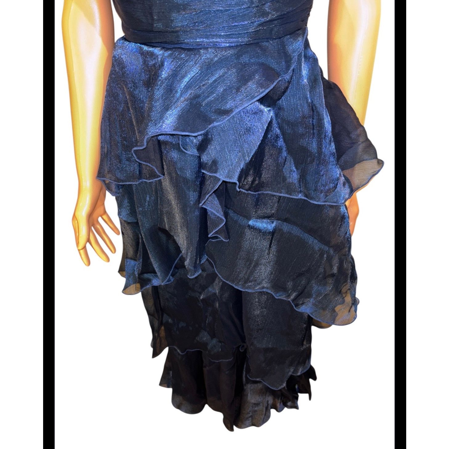 The Unbranded Brand Lucy In The Sky Strapless Ruffle Maxi Dress Size 5 Size XS / US 0-2 / IT 36-38 - 4 Thumbnail
