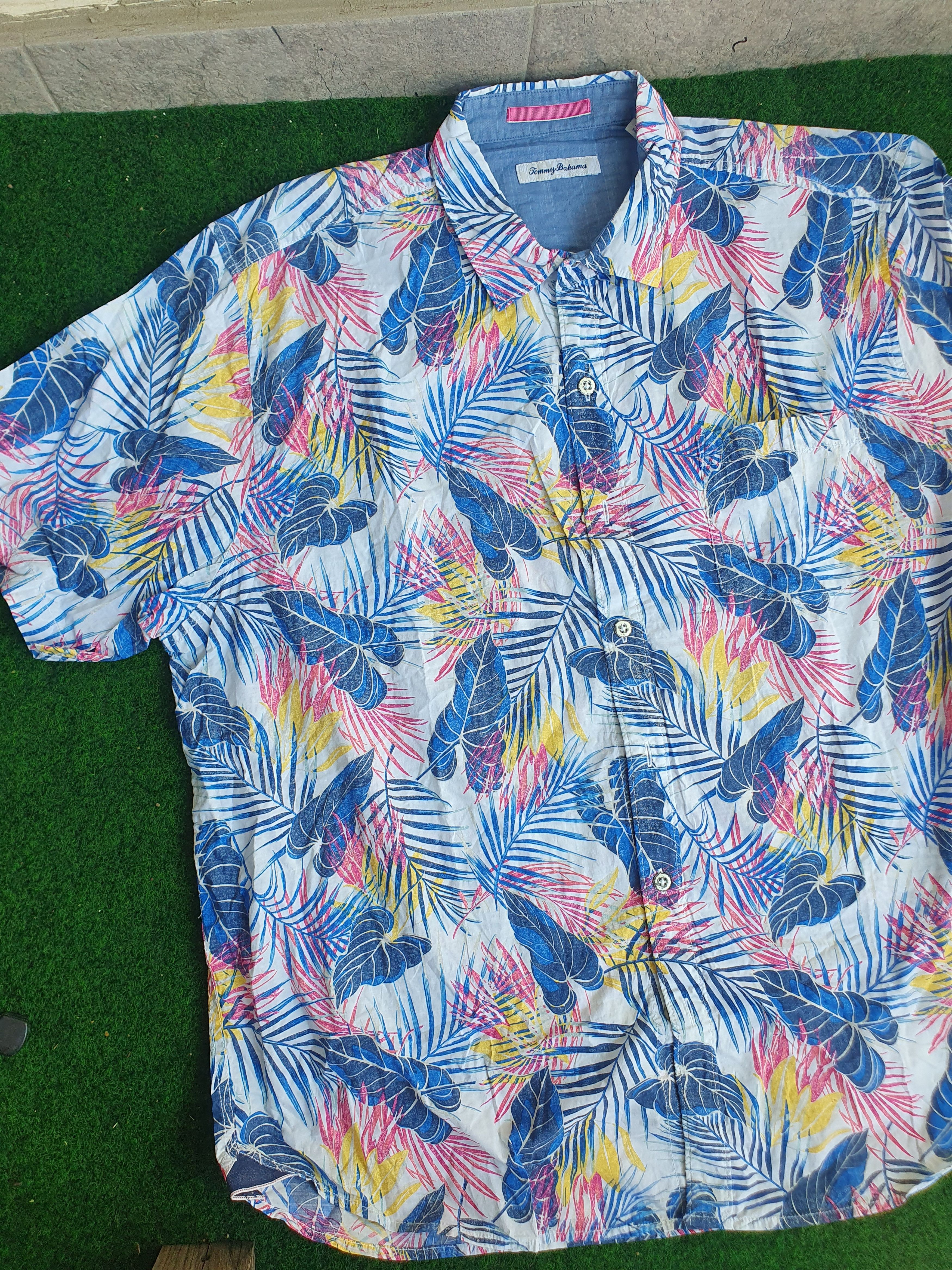 Tommy Bahama Tommy Bahama Floral Print Hawaiian shirt sz XL Size US XL / EU 56 / 4 - 3 Thumbnail