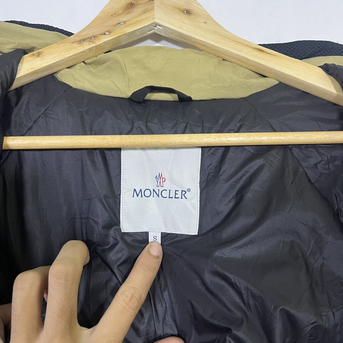 Moncler VINTAGE MONCLER GORPCORE JACKET Size US S / EU 44-46 / 1 - 7 Thumbnail
