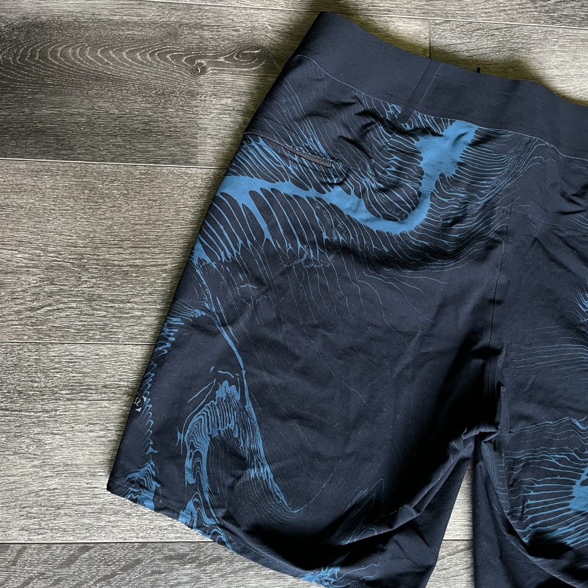 Lululemon Lululemon Moon Drift Board Shorts Swim Trunks Men’s Size 31 Size US 31 - 3 Thumbnail