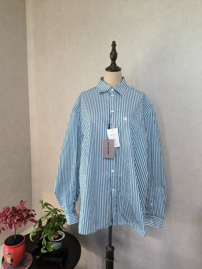 Balenciaga size 39 Shirt