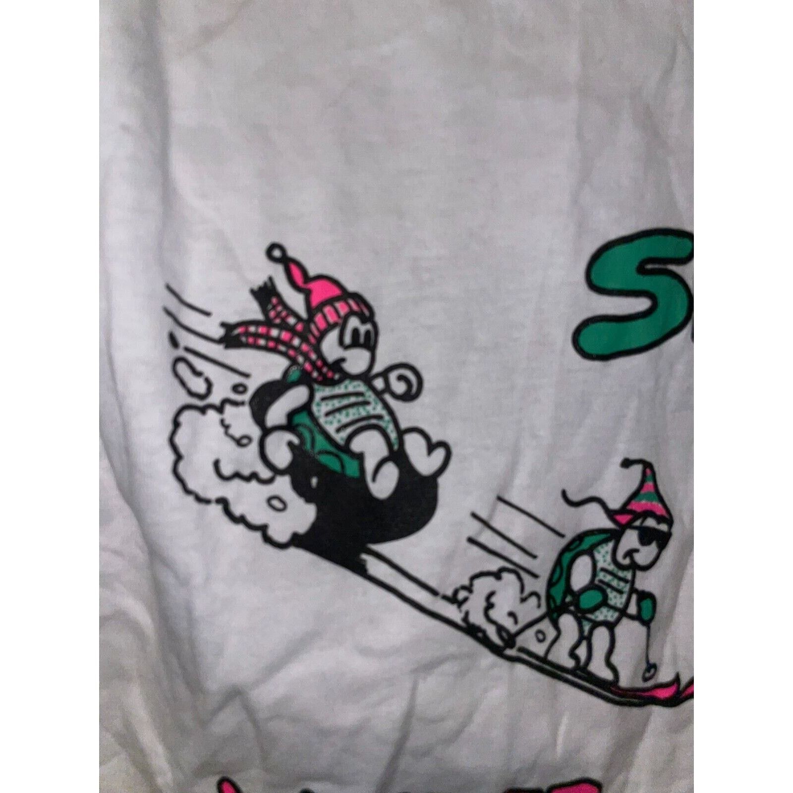 Jerzees Vintage Test Print Ski Wyoming Winter Retreat White Shirt Size US M / EU 48-50 / 2 - 10 Thumbnail