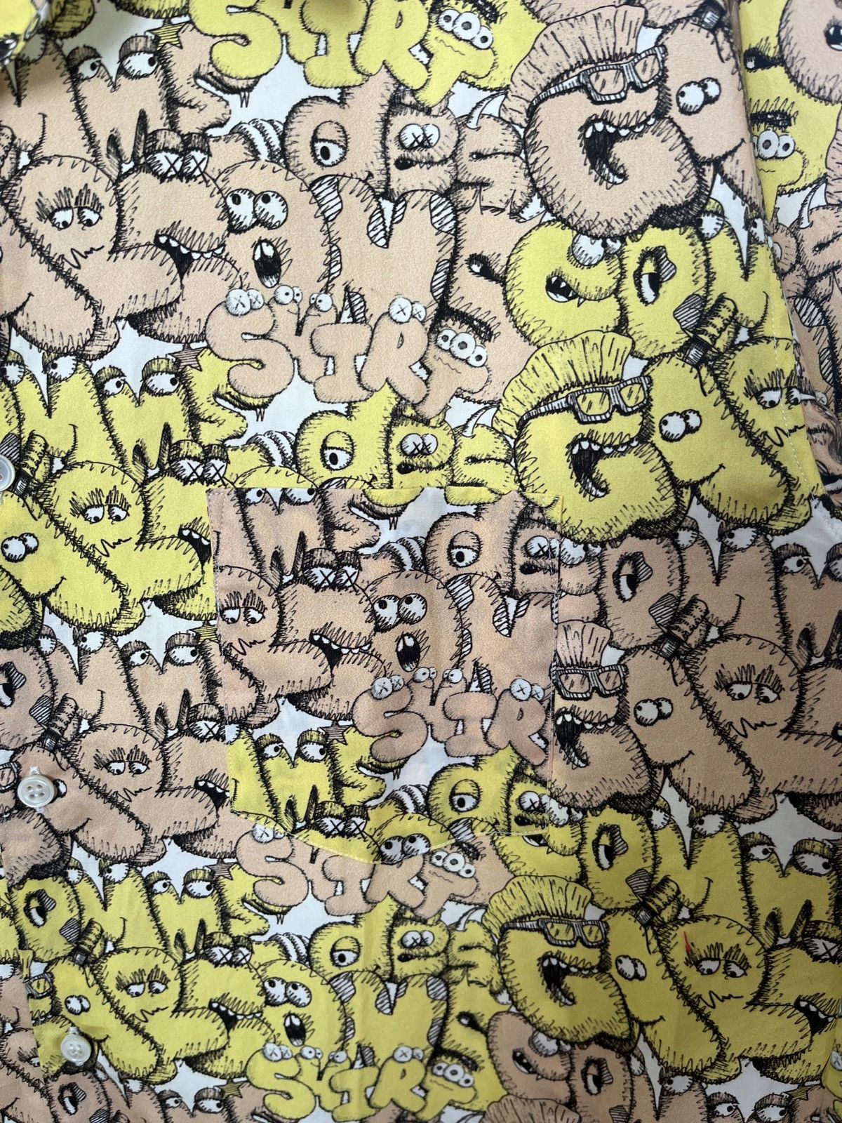 Comme des Garcons × Kaws CDGxKAWS Multicolor All Overprint Button Up Size US XL / EU 56 / 4 - 6 Thumbnail