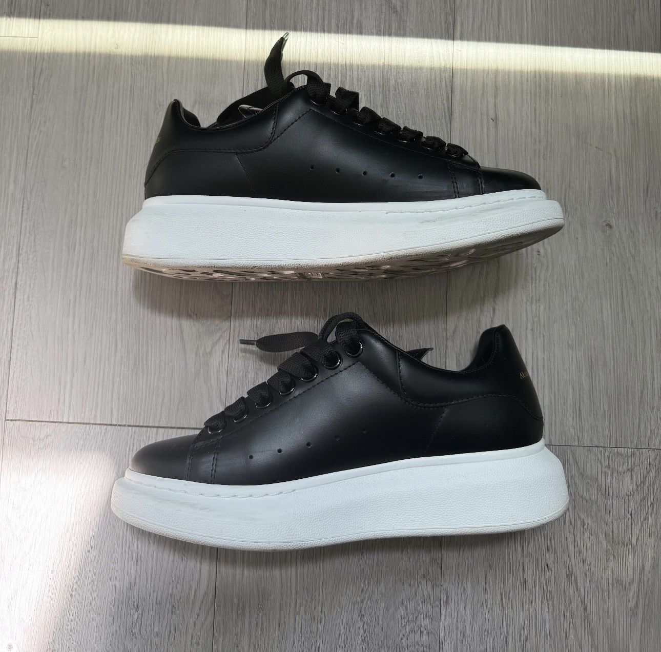 Alexander McQueen Black and white Alexander mcqueens Size US 7.5 / IT 37.5 - 2 Thumbnail