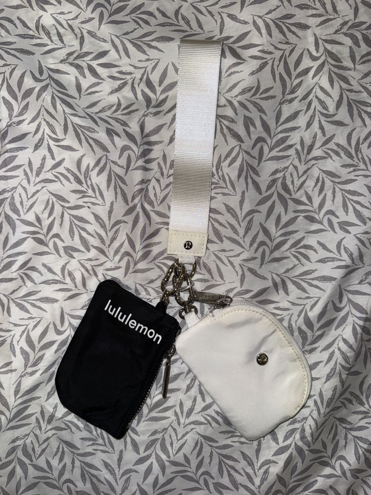 Lululemon Lulu Lemon Dual Pouch Wristlet Size ONE SIZE - 4 Thumbnail