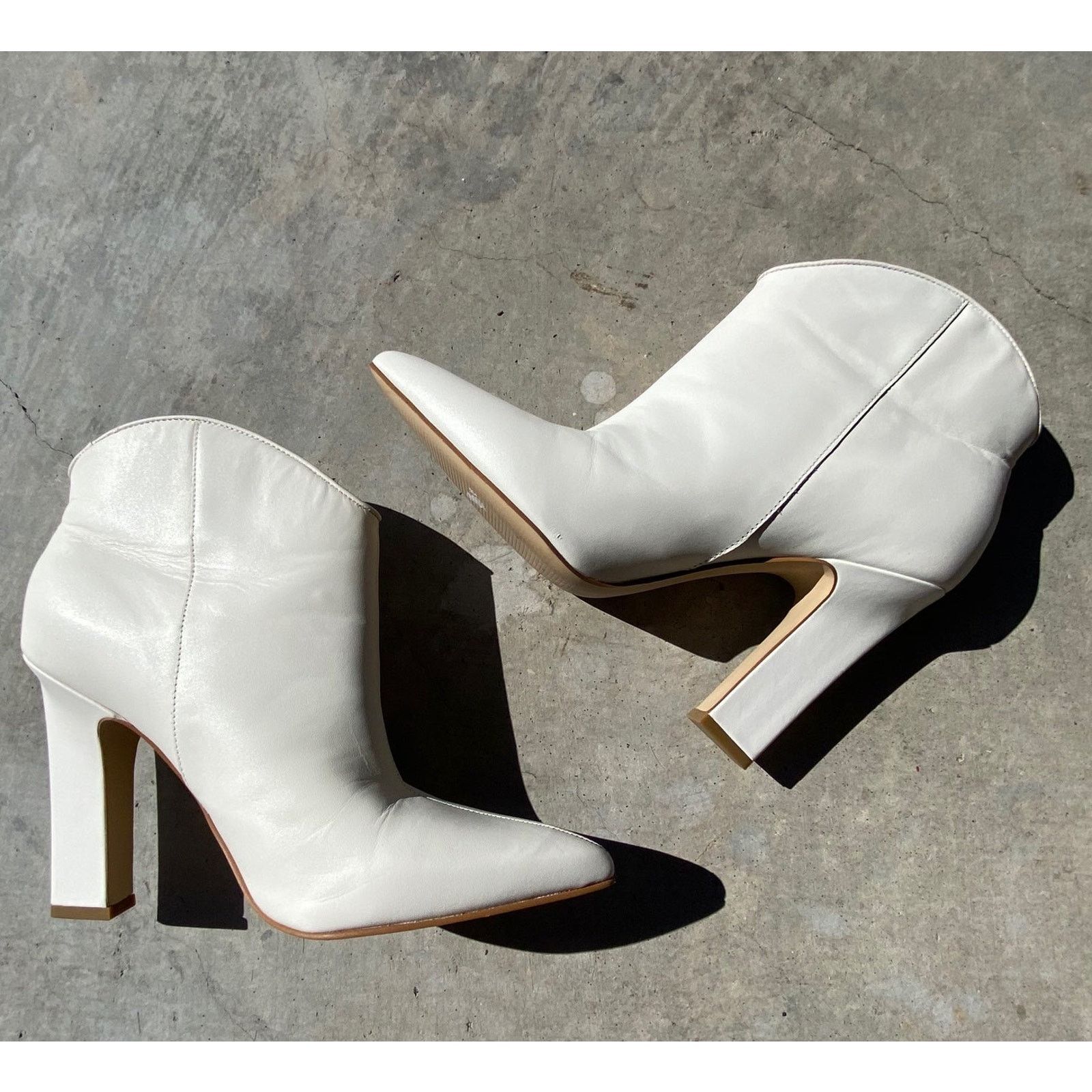 Marc Fisher Marc Fisher LTD White Leather Pointed Toe Ankle Booties Size US 8.5 / IT 38.5 - 1 Thumbnail