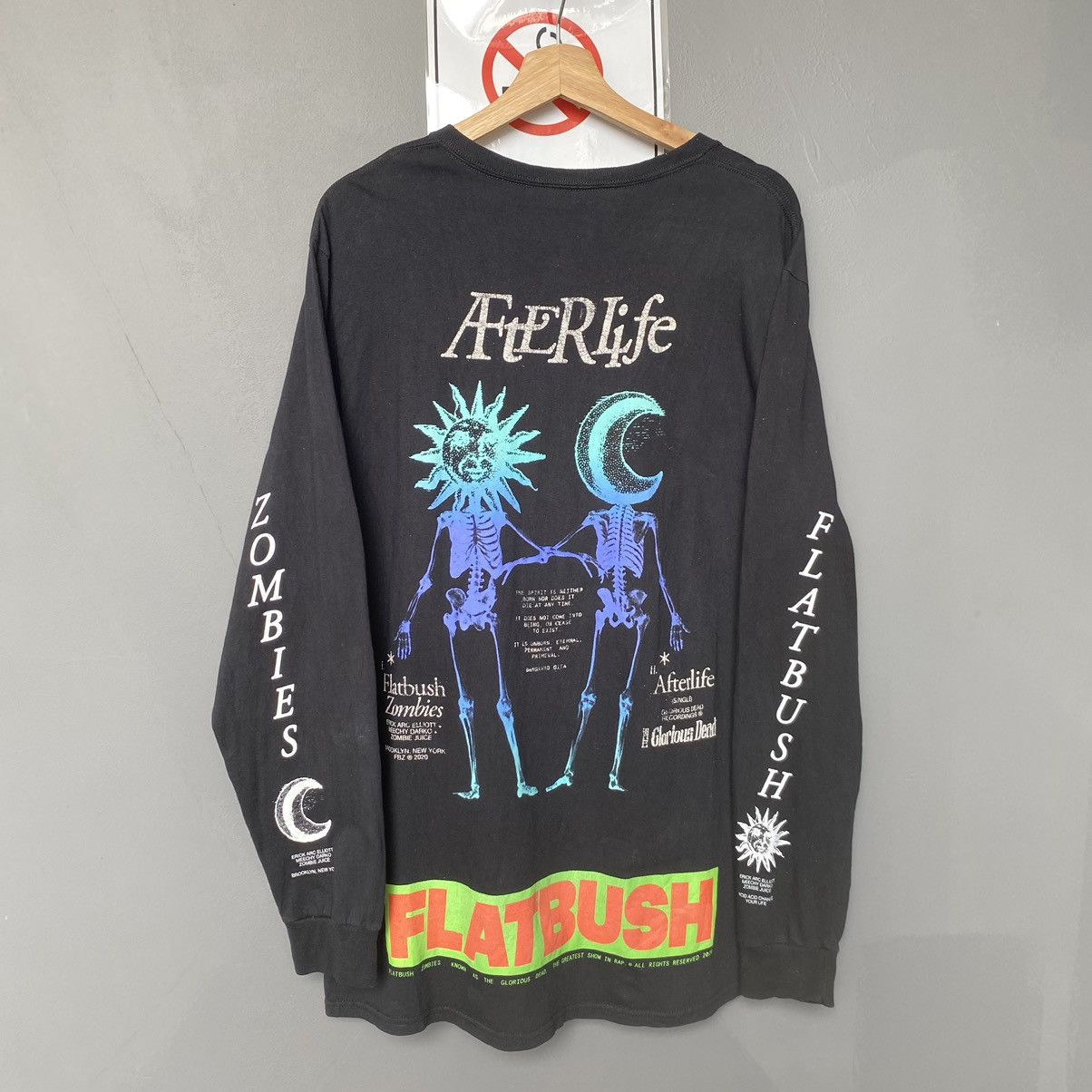 Flatbush Zombies Thrashed Flatbush Zombies Afterlife ERD GRUNGE L/S TSHIRT Size US L / EU 52-54 / 3 - 1 Thumbnail
