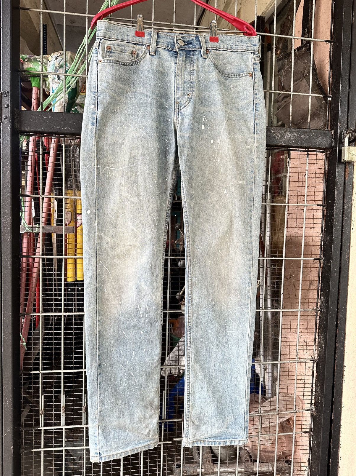 Levi's Vintage Clothing 👹Levi’s 505 Straight Cut Paint Splatters Jeans Size US 30 / EU 46 - 7 Thumbnail
