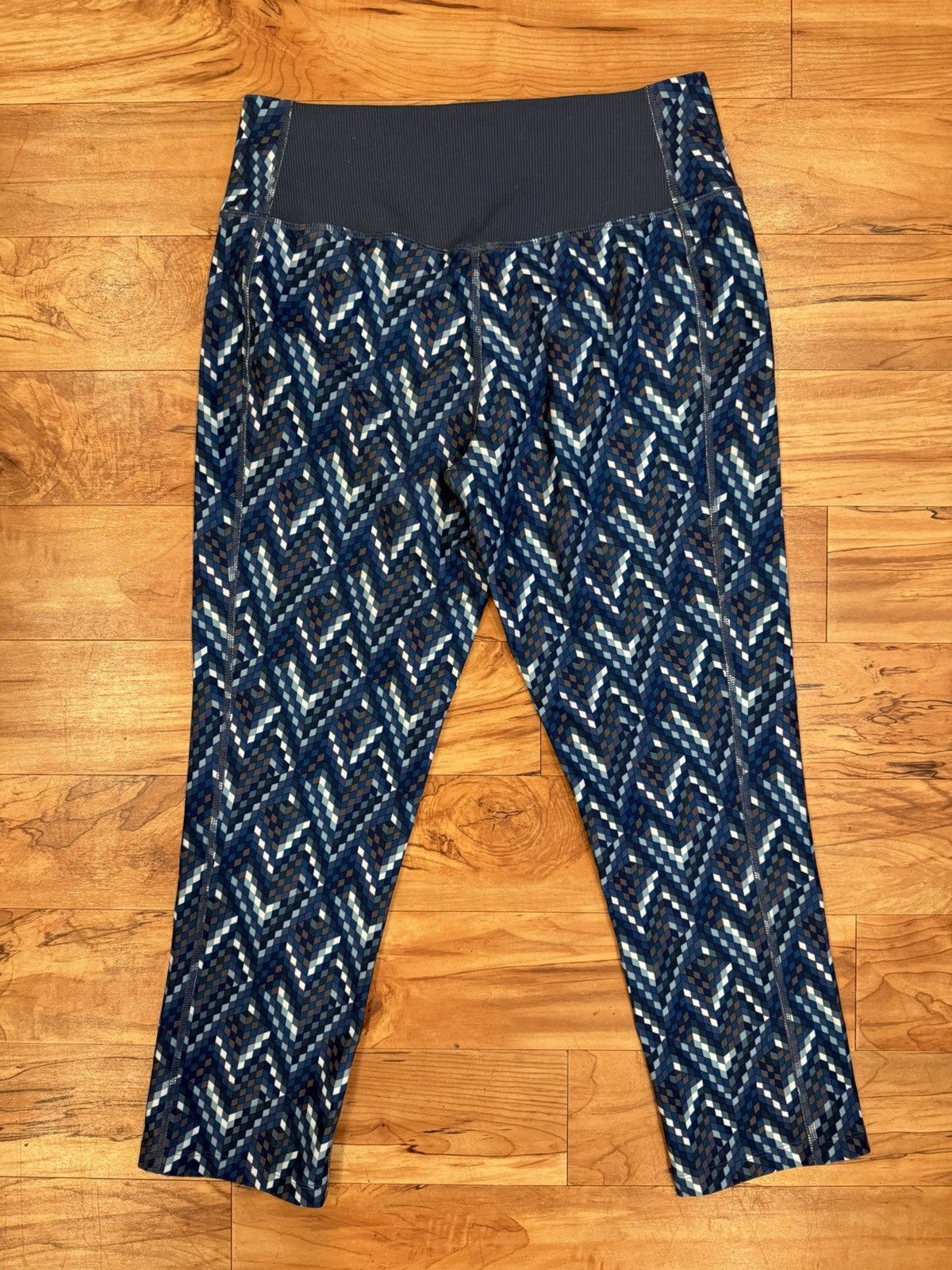 Nike NIKE Dri-FIT Legend Pants Chevron Pattern Size Medium Size 30" / US 8 / IT 44 - 5 Thumbnail
