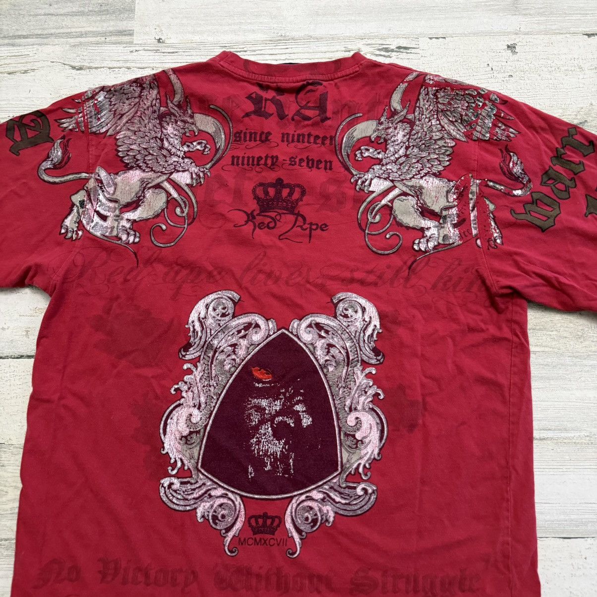 Vintage Y2K Affliction Style Red Ape All Over Print T-Shirt L Wings Size US L / EU 52-54 / 3 - 7 Thumbnail