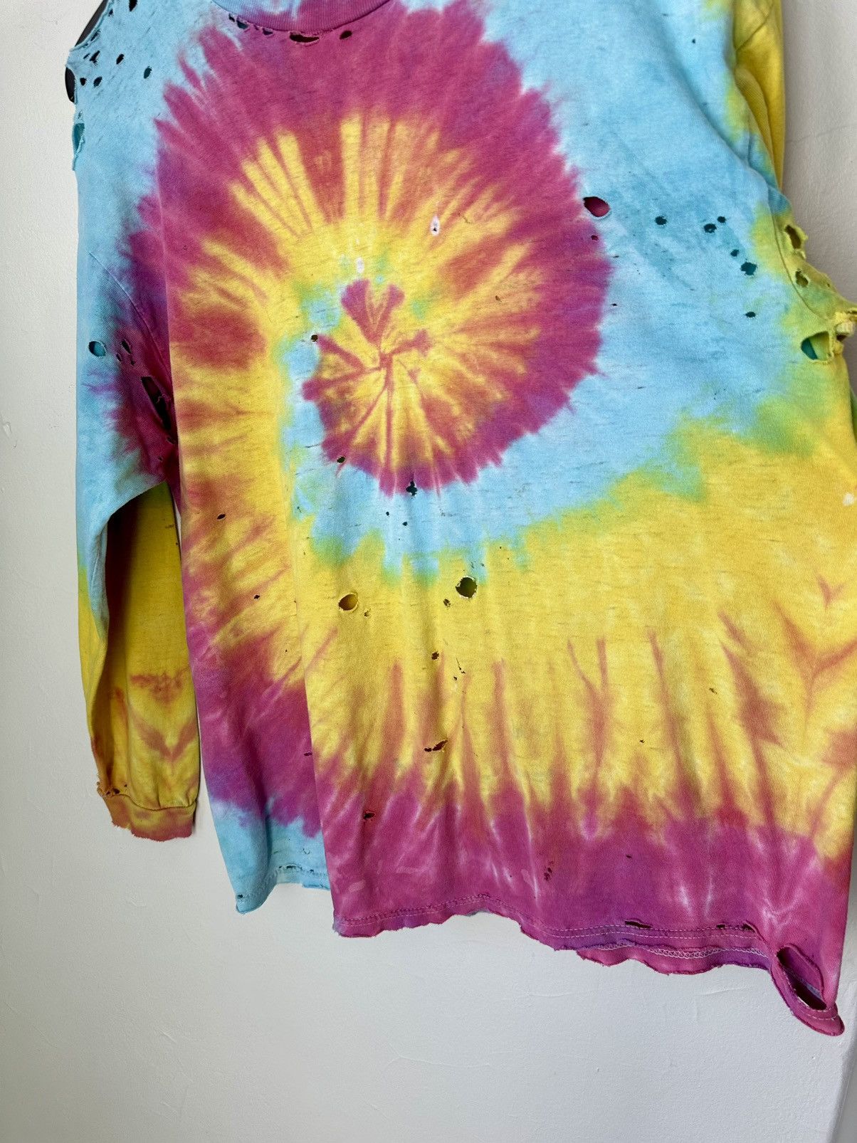 Vintage (L) THRASHED TO PERFECTION Tye Dye Long-Sleeve Tee Size US L / EU 52-54 / 3 - 7 Thumbnail