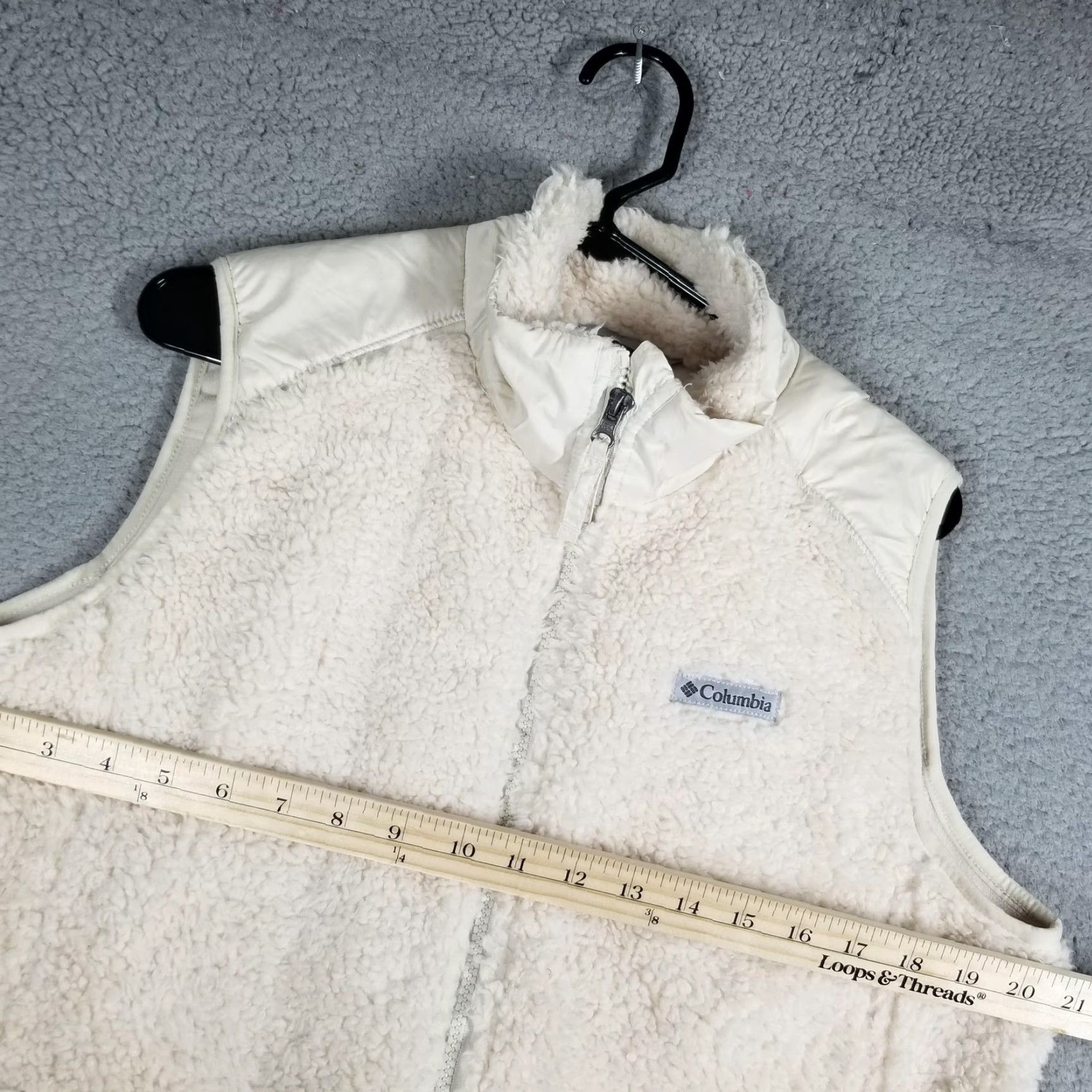 Vintage Columbia Vest Womens XL White Sherpa Full Zip Hiking Outdoor XK0849 Pockets Collared Size XL / US 12-14 / IT 48-50 - 6 Thumbnail