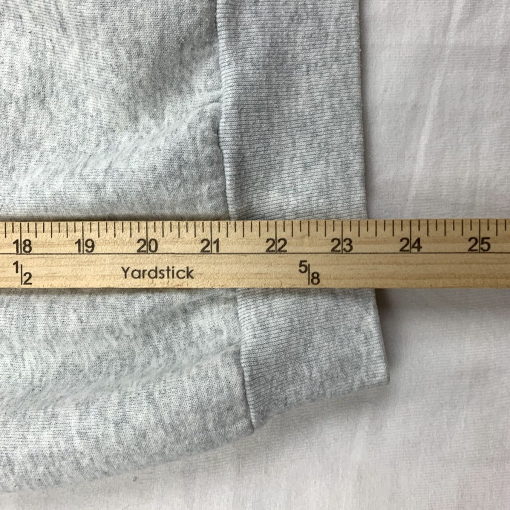 Fruit Of The Loom Vintage Christmas Sweatshirt Adult Medium Gray Merry Christmas To Yall Santa 90s Size US M / EU 48-50 / 2 - 5 Thumbnail