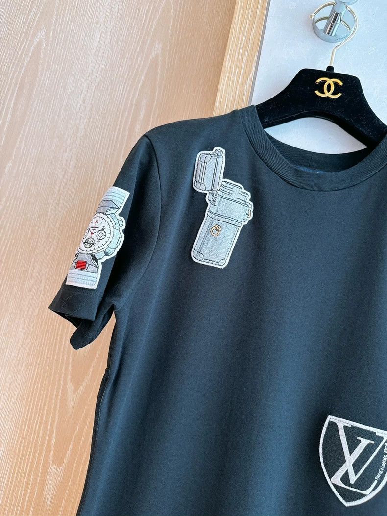 Louis Vuitton Louis Vuitton Embroidered Badge T-Shirt Dress 2503-Nextarro Size XS / US 0-2 / IT 36-38 - 3 Thumbnail