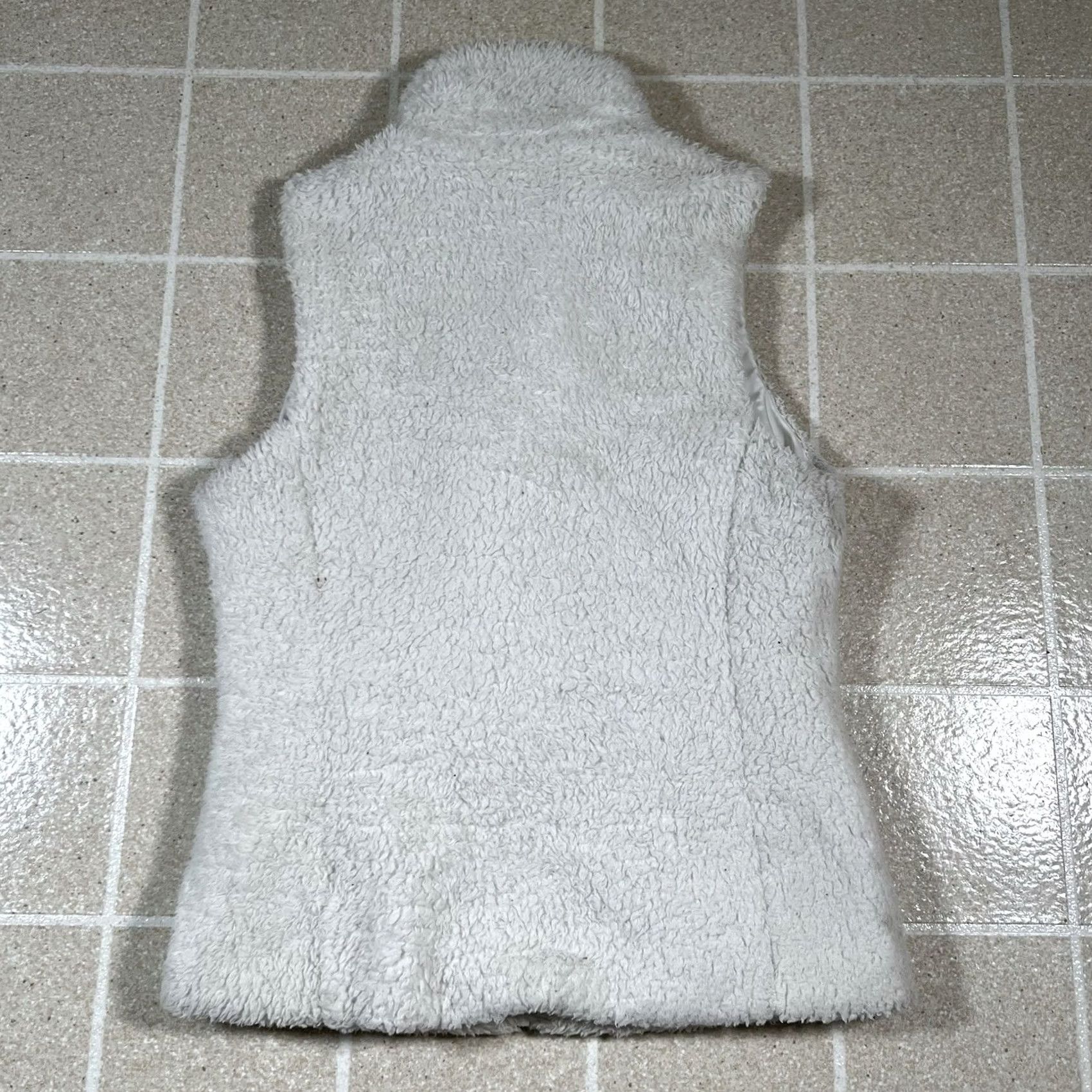 Patagonia VINTAGE? (No) -> Patagonia Los Gatos Fleece Vest White Full Zip Women’s M Medium Sherpa Polyester Size M / US 6-8 / IT 42-44 - 6 Thumbnail