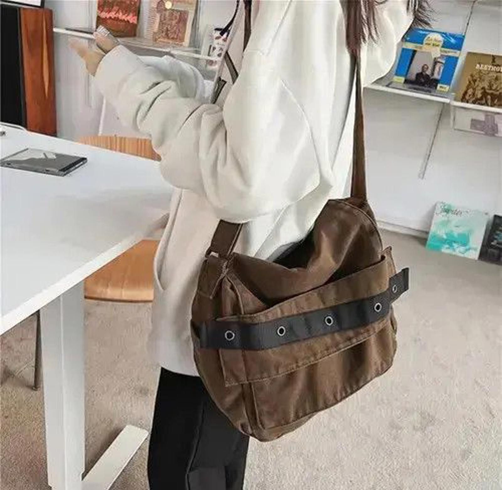 Other Casual Brown Shoulder Bag Size ONE SIZE - 2 Thumbnail