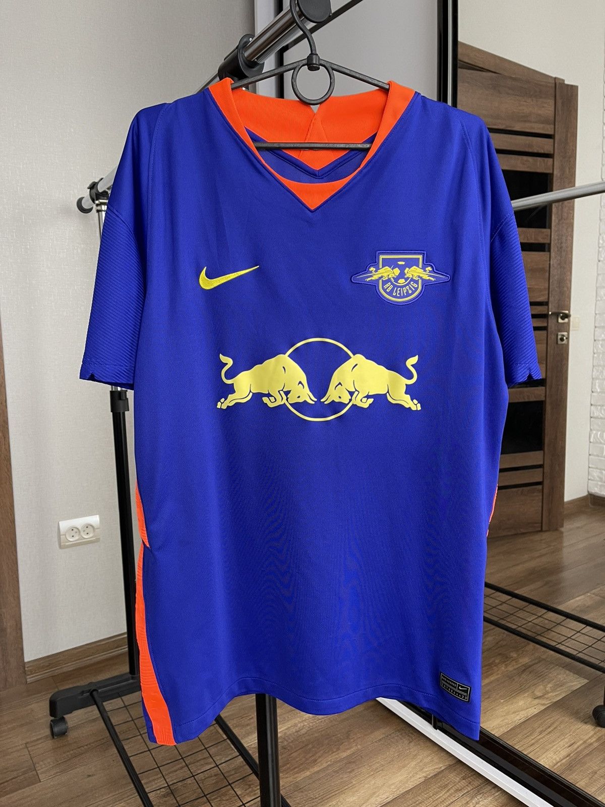 Nike 2020/2021 Nike RB Leipzig Red Bull Soccer Jersey T-Shirt Tee Size US L / EU 52-54 / 3 - 1 Thumbnail