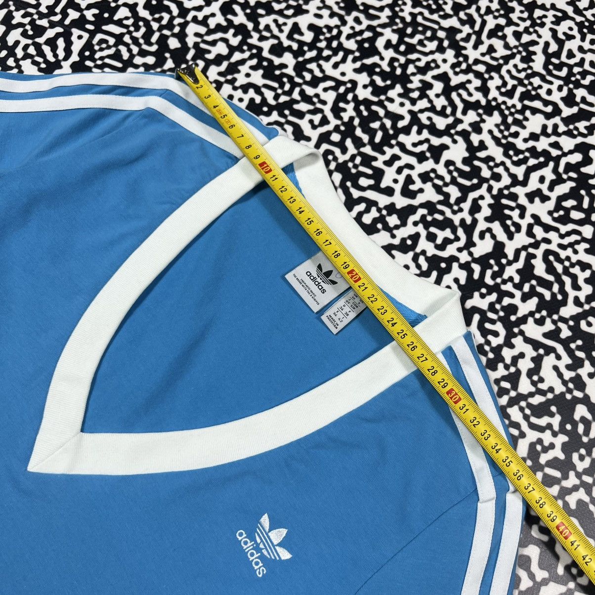 Adidas Vintage Y2K Adidas Retro V Neck Cropped T-shirt 90s Style Size S / US 4 / IT 40 - 13 Thumbnail